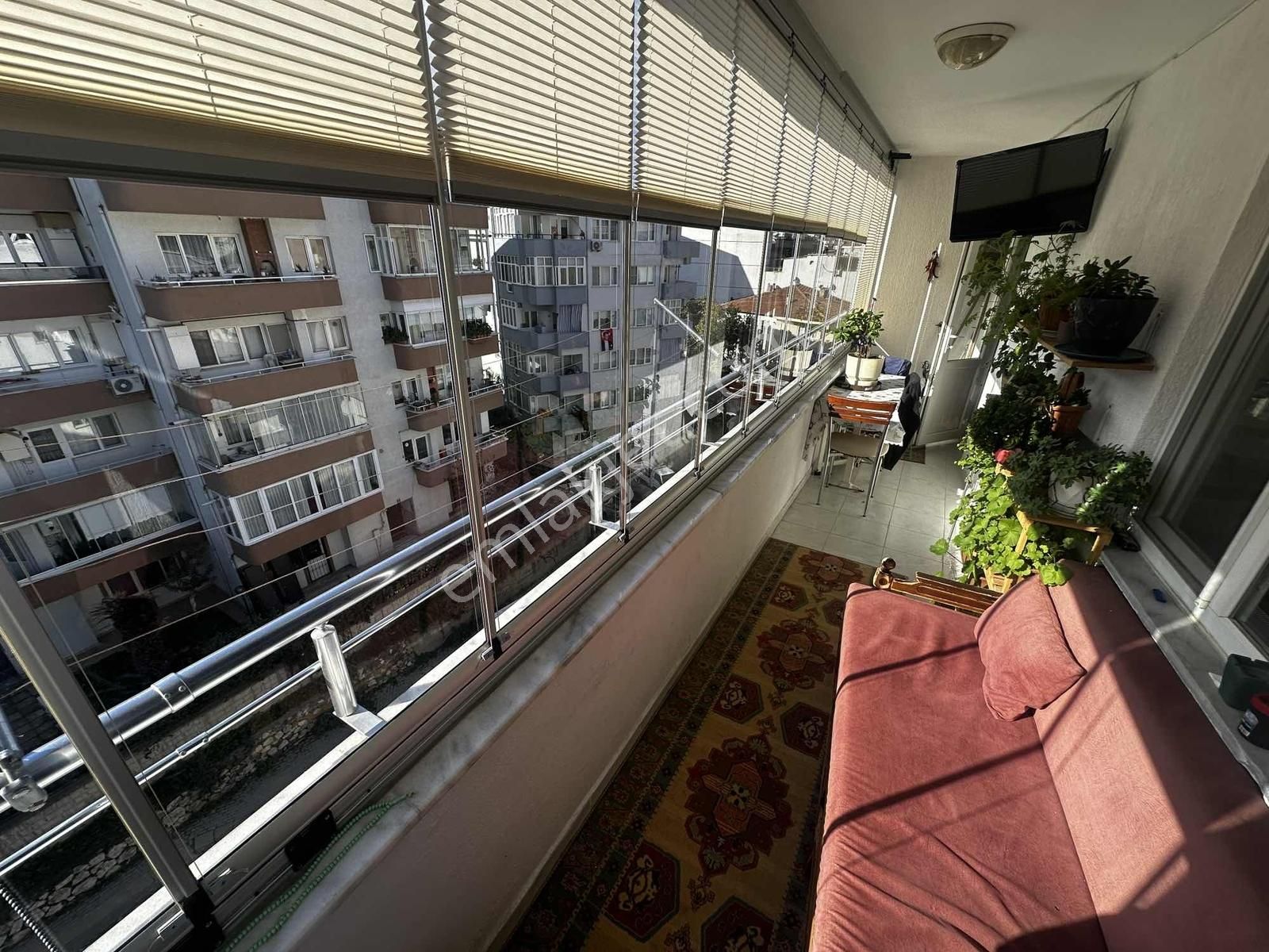 Koçak'tan Mudanya'nın En Merkezinde Geniş Bakımlı Daire - Görsel 11