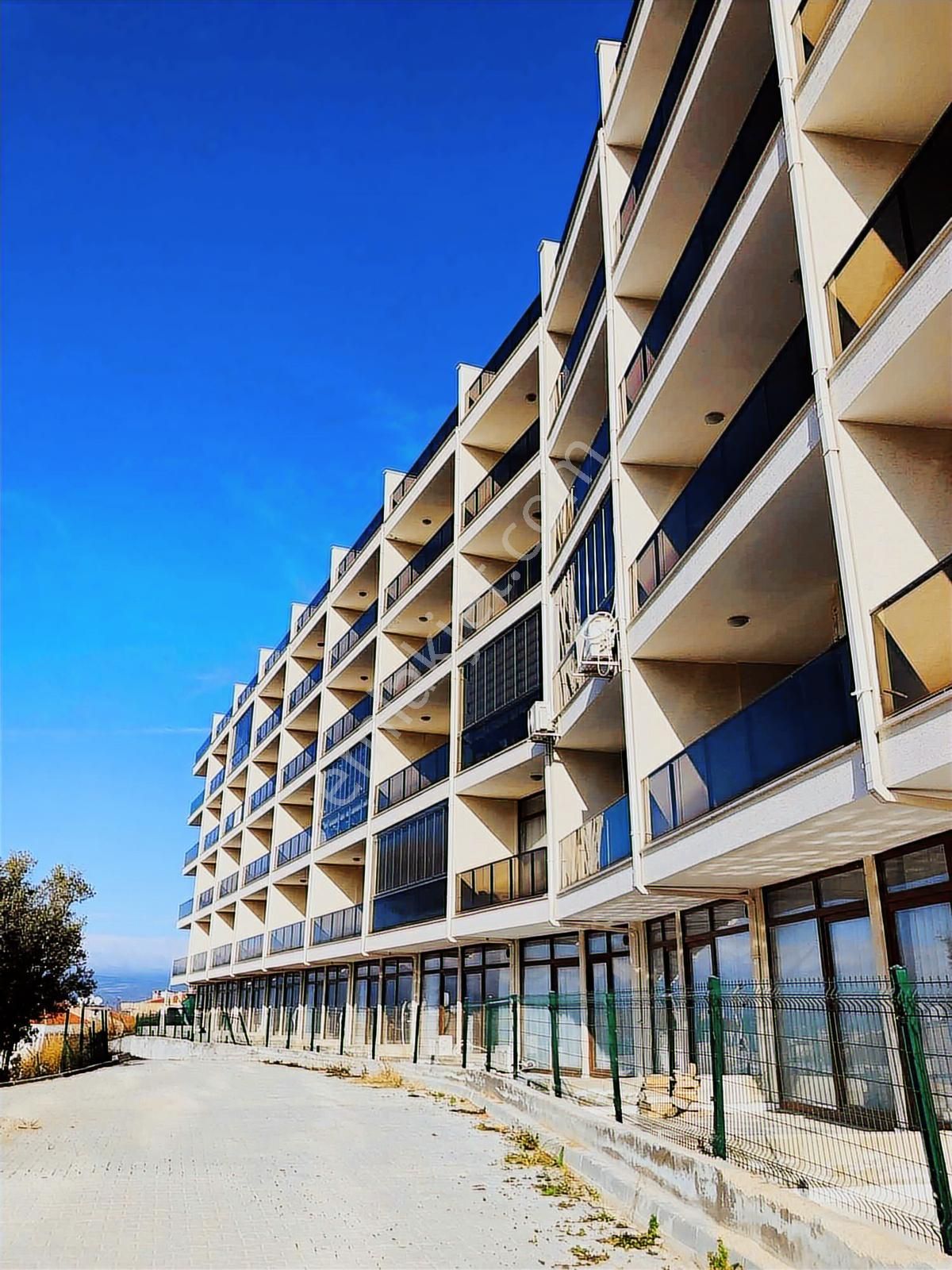 Koçak Group'tan Deniz Manzaralı Eşyalı Daire