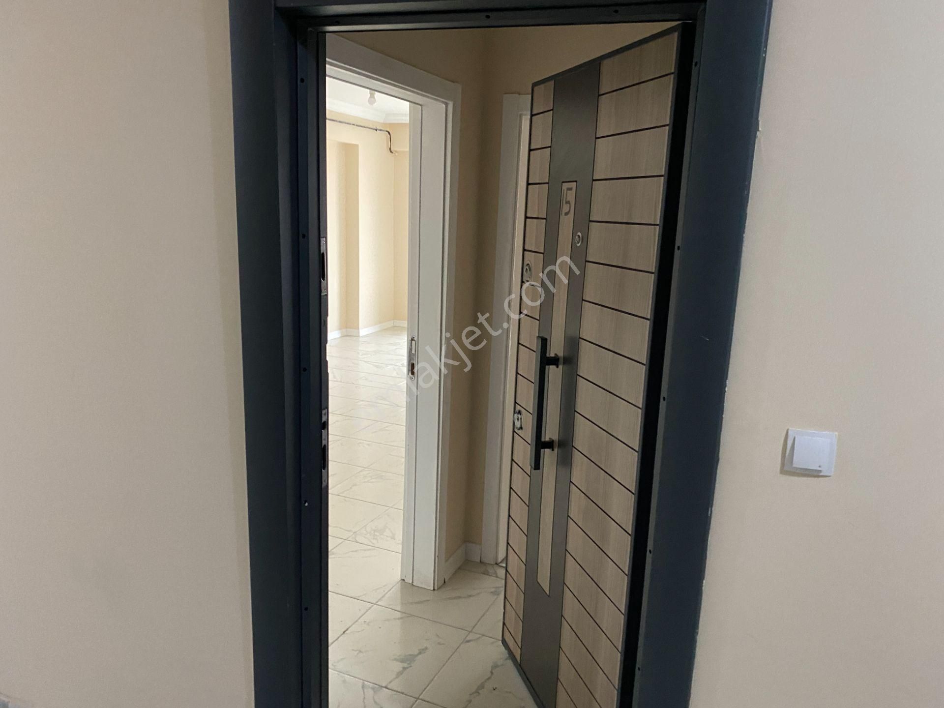 Hendek Merkezde 1+1 Kiralık Daire - Görsel 7