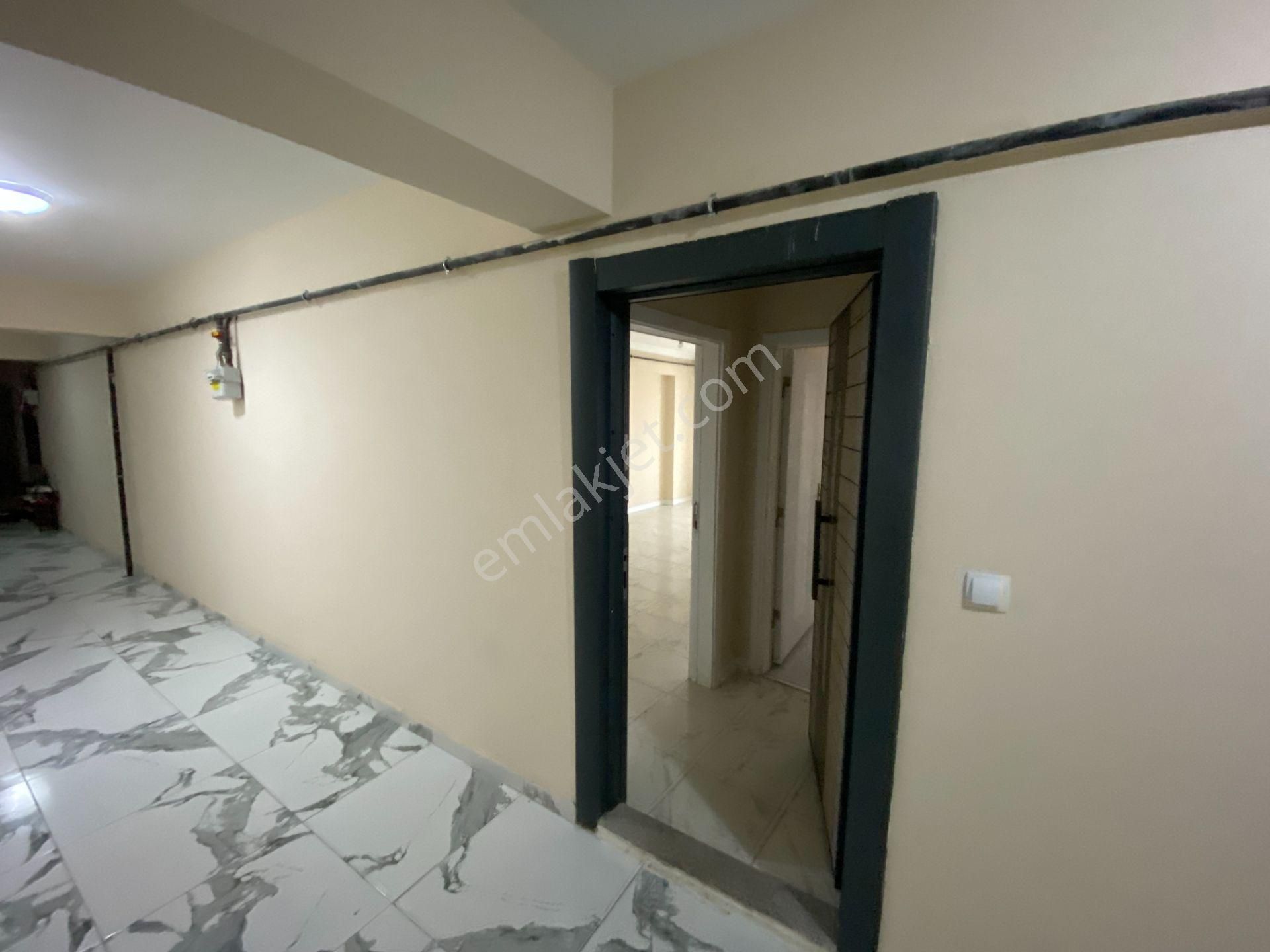 Hendek Merkezde 1+1 Kiralık Daire - Görsel 6