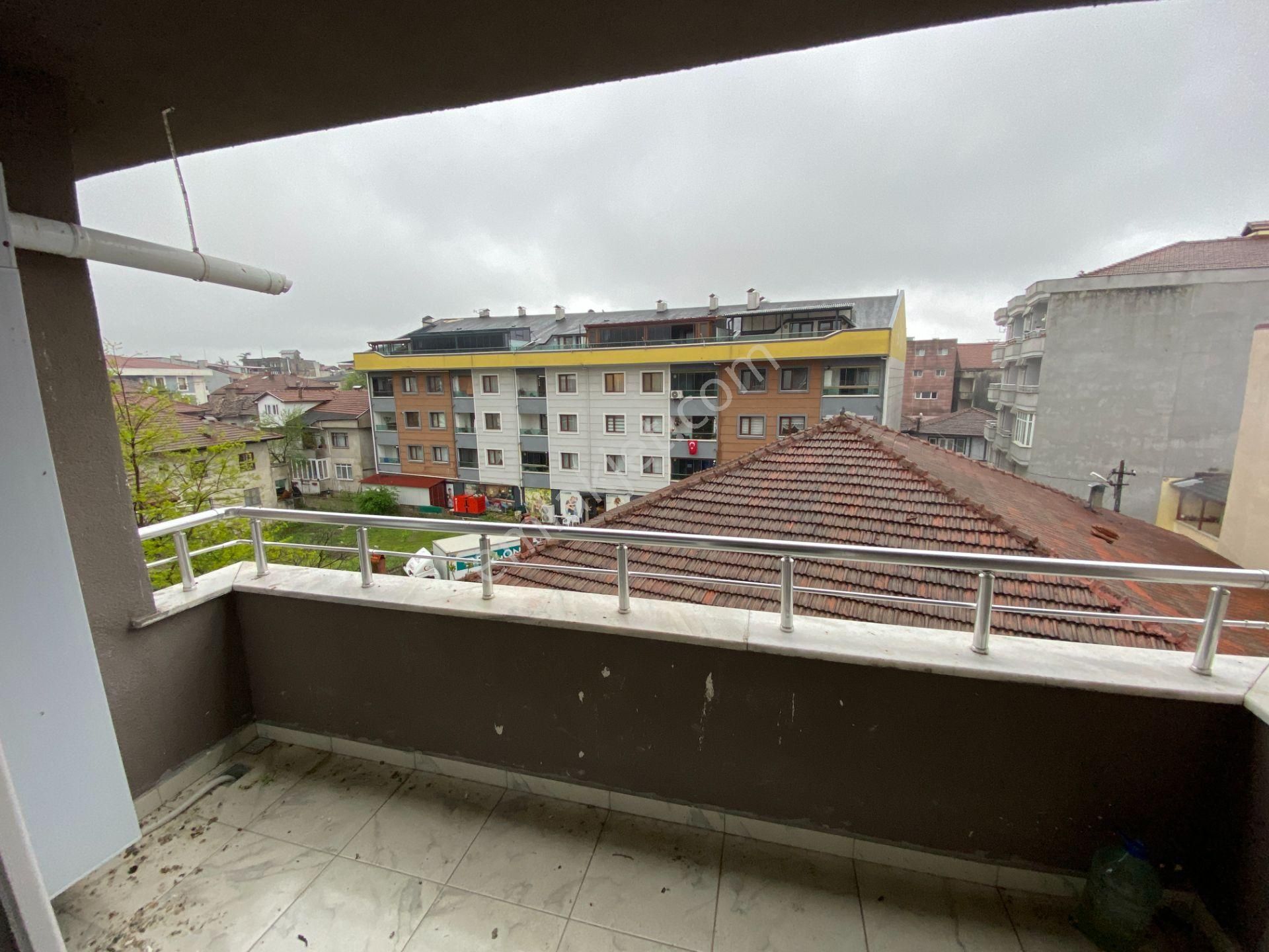 Hendek Merkezde 1+1 Kiralık Daire - Görsel 11