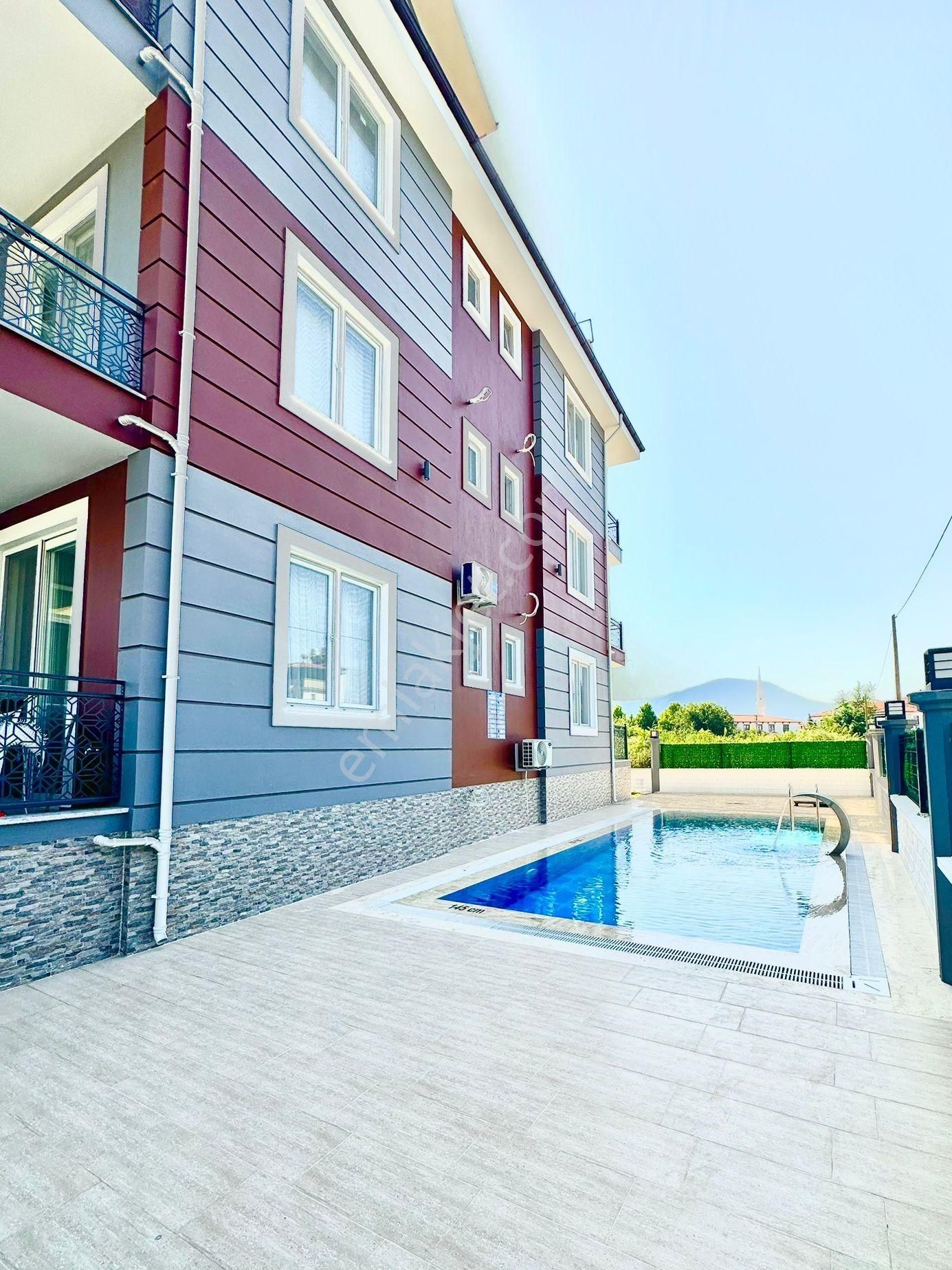 Stop’tan Hürriyet’te *havuzlu Eşyalı* 1+1 Satılık Daire