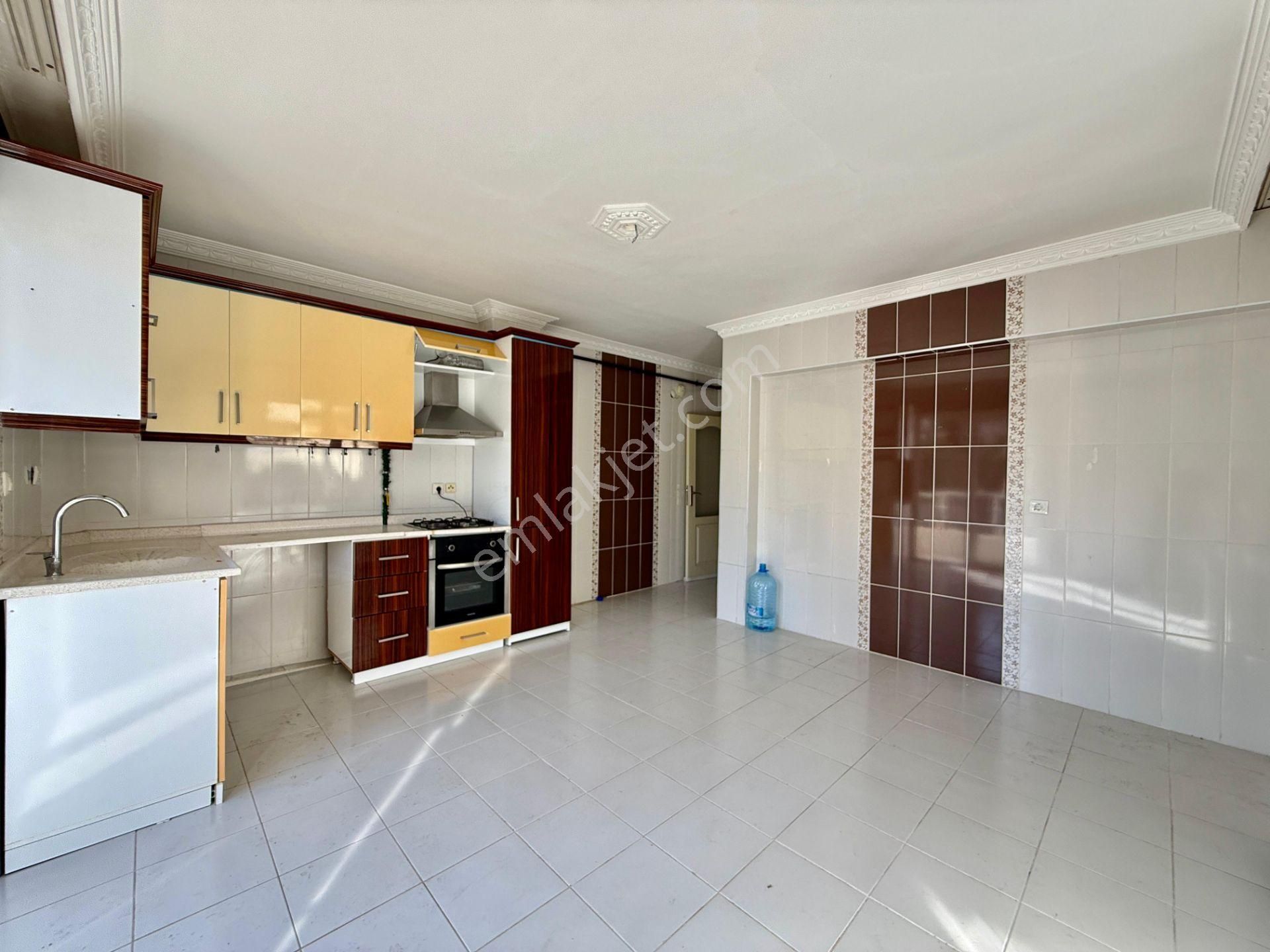 Kalecik Emlak'tan Protokol Yolu Yakını, E.banyolu 150m² 3+1 Daire - Görsel 3