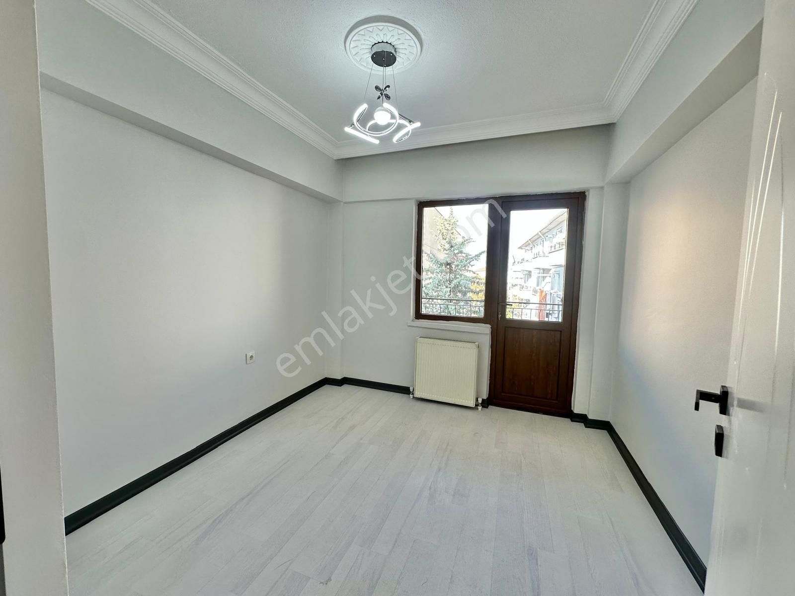 Maraşal Çakmak Mah. 3+1 Lüks Yapılı Salon Bağımsız Ara Katta - Görsel 19