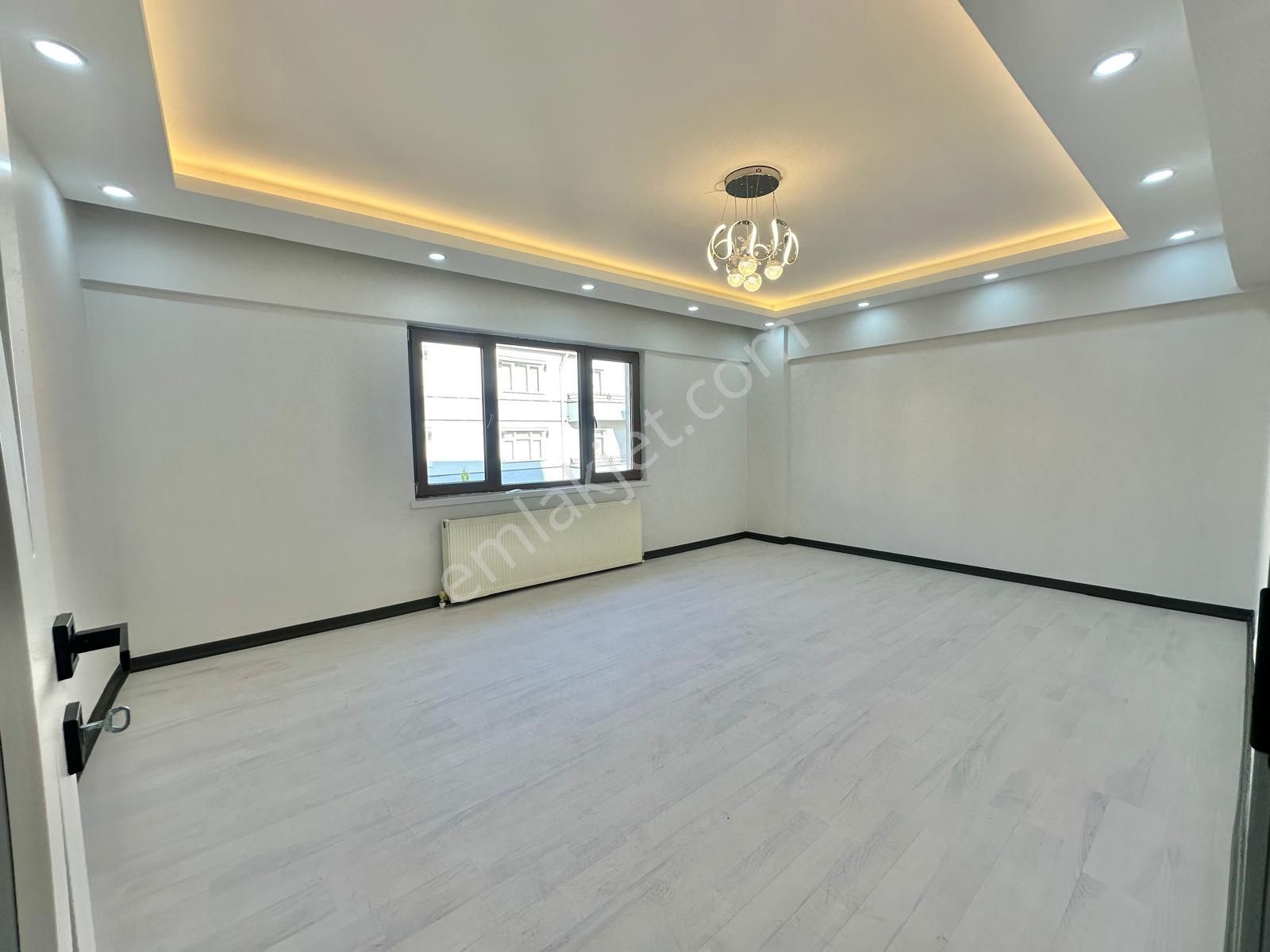 Maraşal Çakmak Mah. 3+1 Lüks Yapılı Salon Bağımsız Ara Katta - Görsel 11