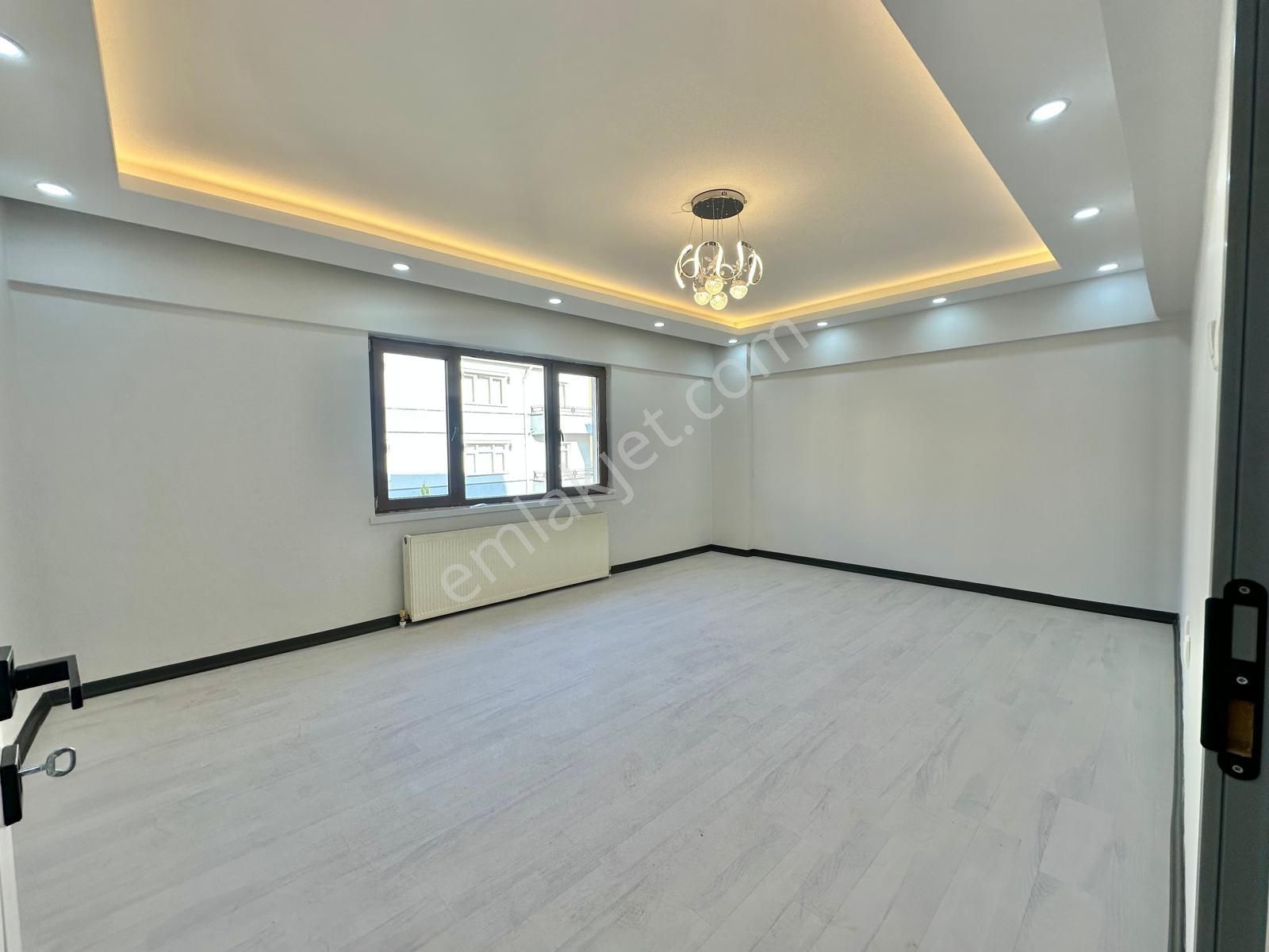 Maraşal Çakmak Mah. 3+1 Lüks Yapılı Salon Bağımsız Ara Katta - Görsel 9