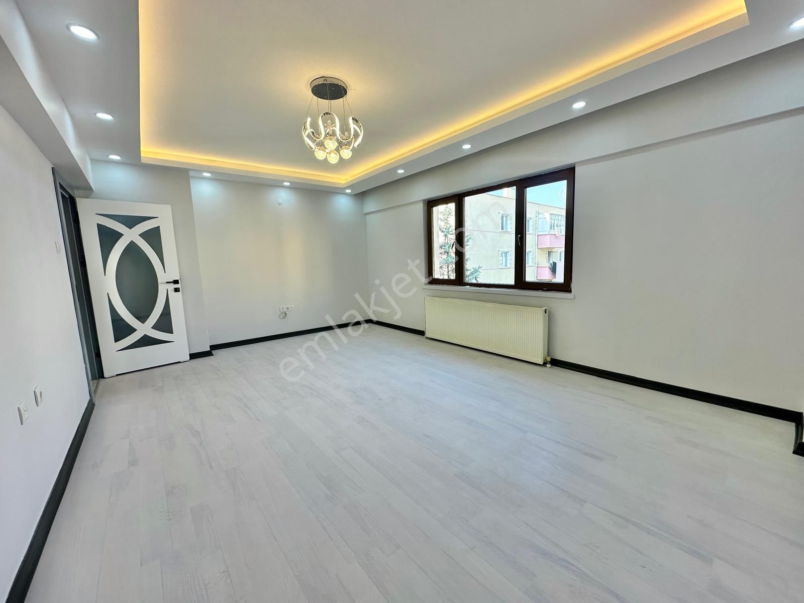 Maraşal Çakmak Mah. 3+1 Lüks Yapılı Salon Bağımsız Ara Katta - Görsel 10