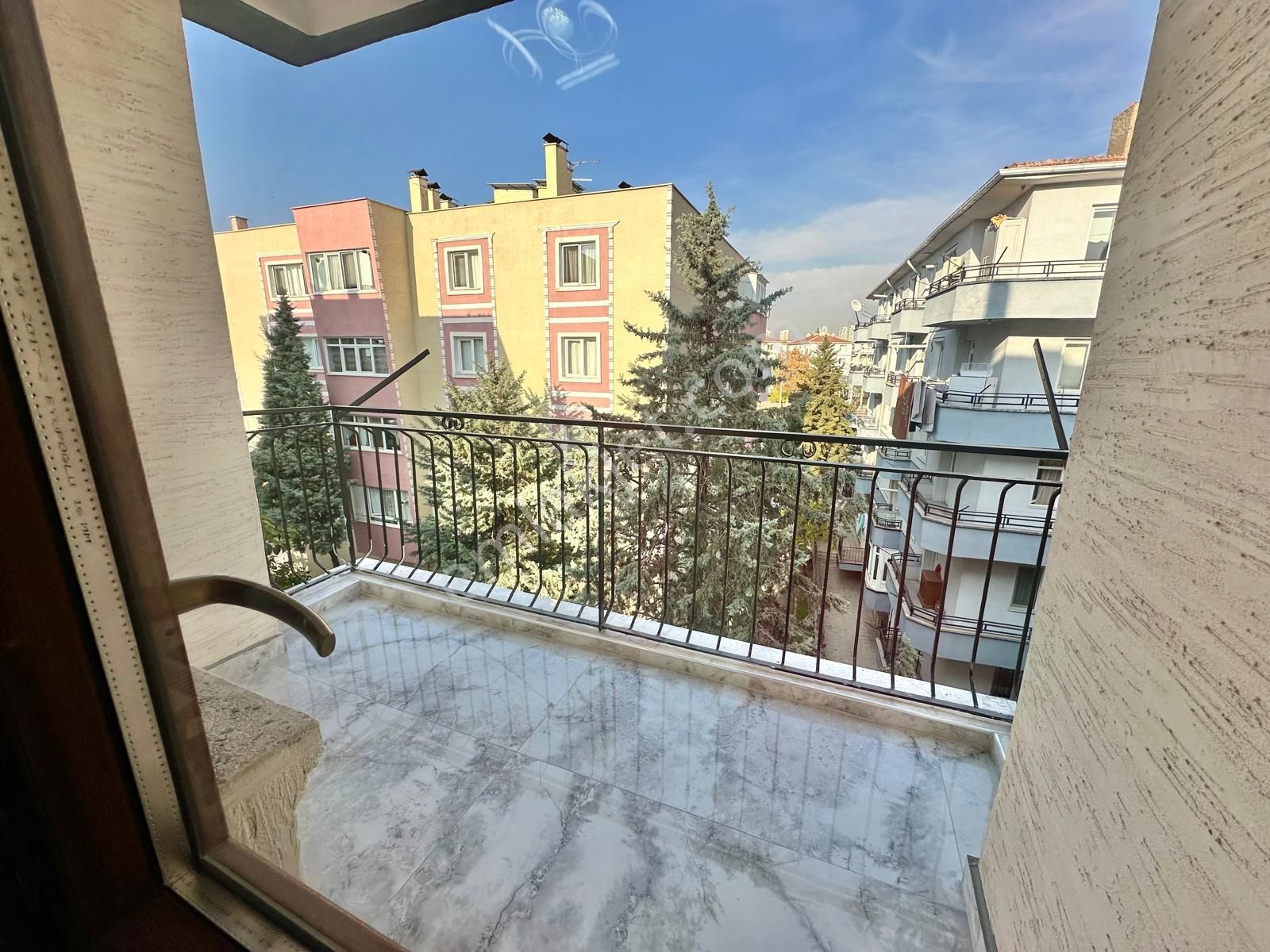 Maraşal Çakmak Mah. 3+1 Lüks Yapılı Salon Bağımsız Ara Katta - Görsel 21