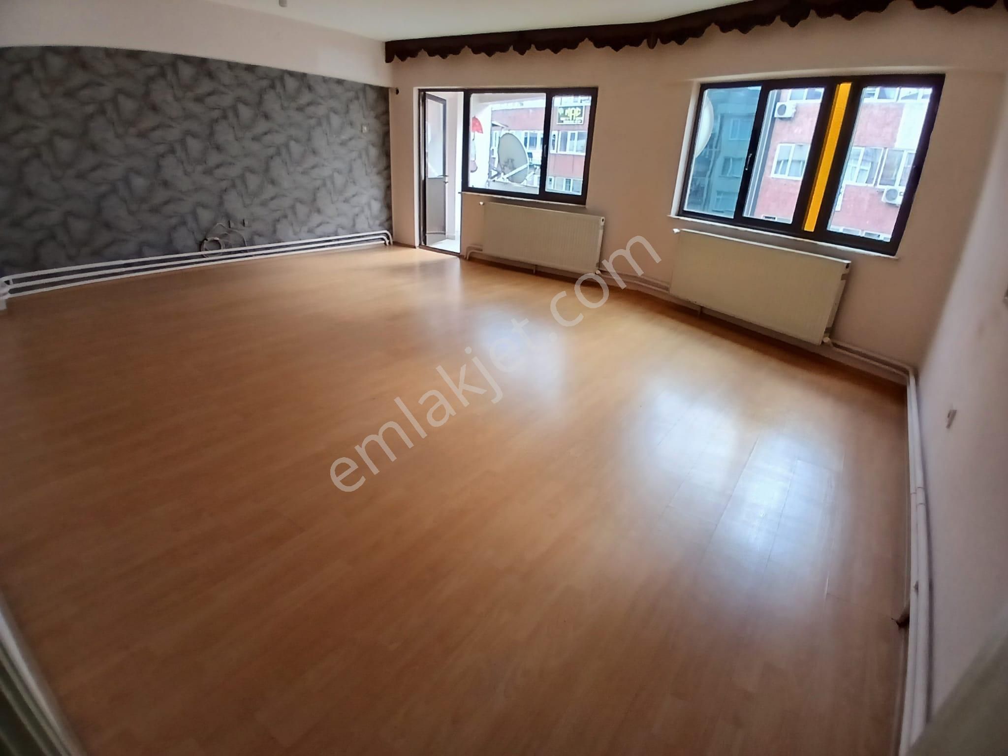 Gazcılar Cadde Üstü Bakımlı Kiralık Daire - Görsel 3