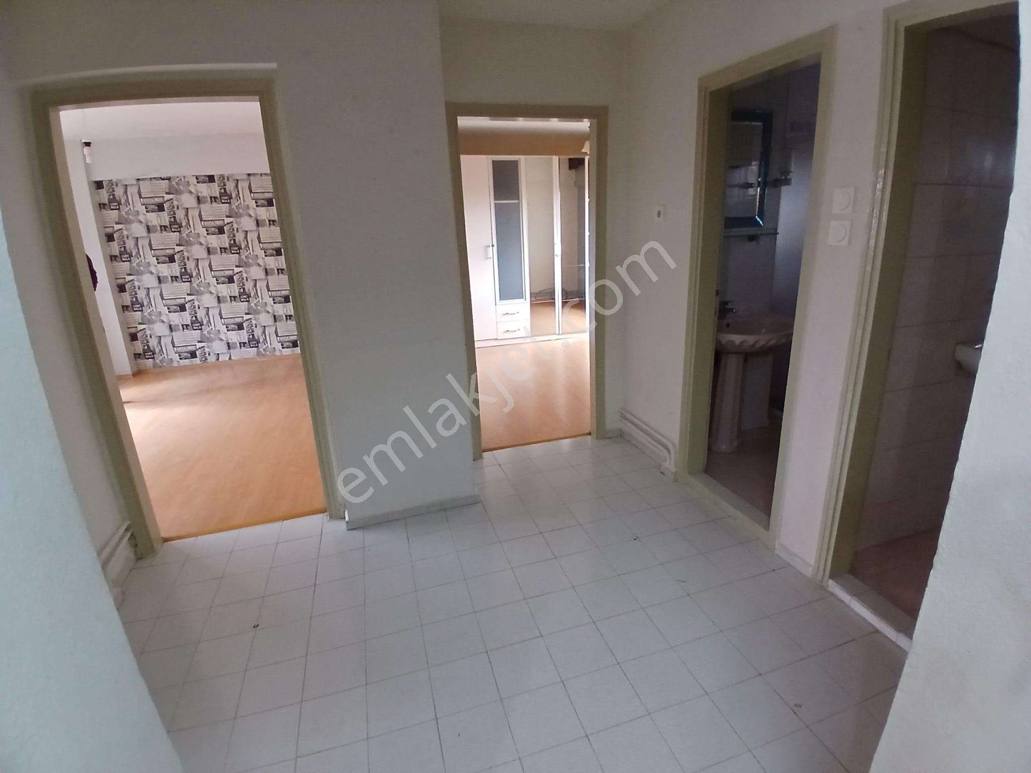 Gazcılar Cadde Üstü Bakımlı Kiralık Daire - Görsel 5