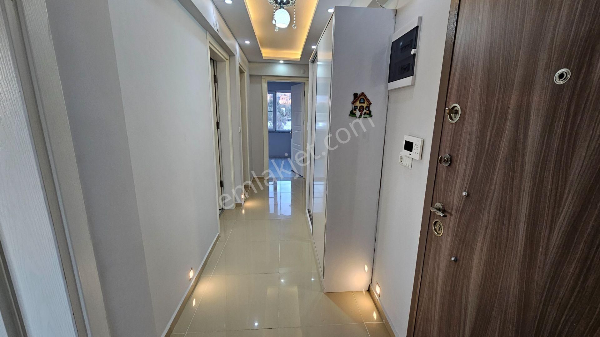 Göçmen Gayrimenkul'den Zafer Mah.2+1 Kiralık Daire - Görsel 13