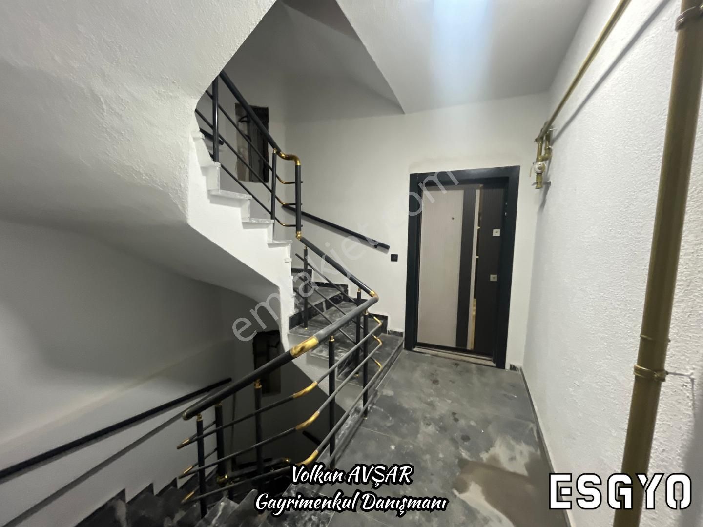 Esgyo'dan Bursa Cad. Üzeri Sıfır, Yerden Isıtma 3+1 Daire