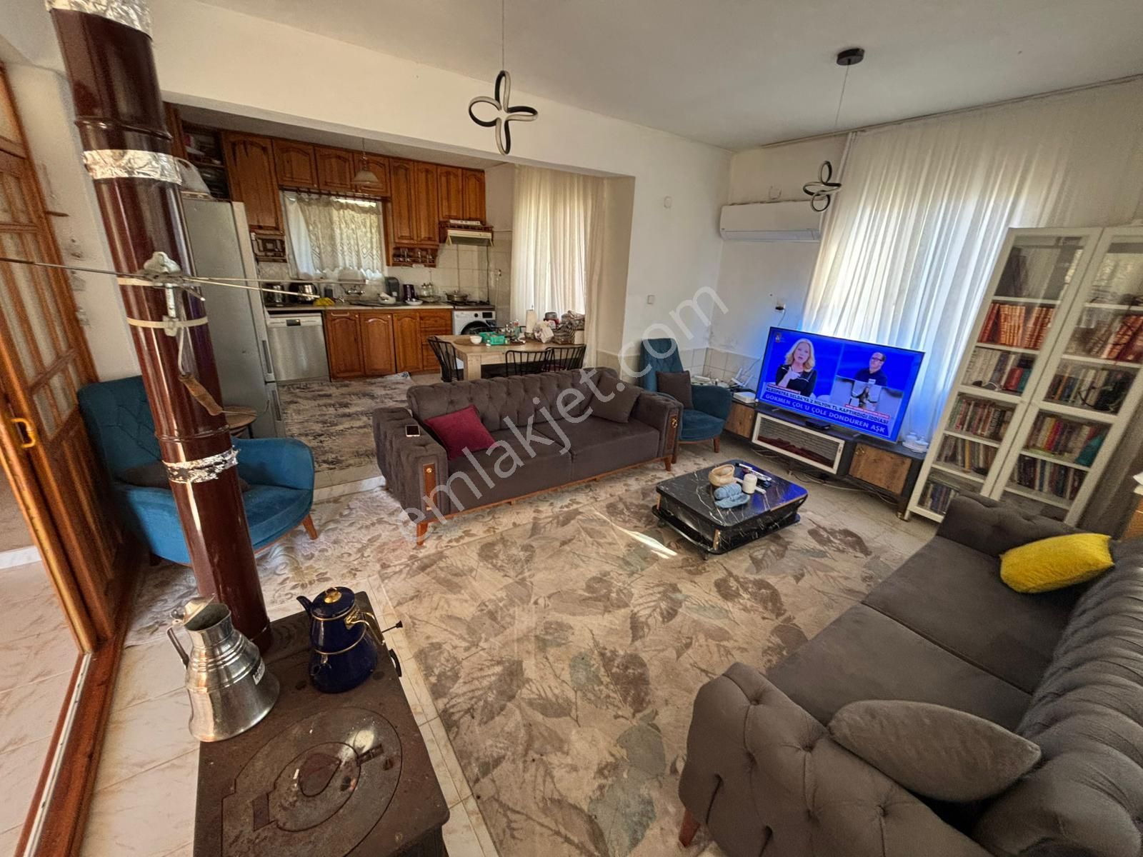 Kıyıkışlacıkta Denize 30 Metre Satılık Villa 636 M2 Arsa İçinde - Görsel 6