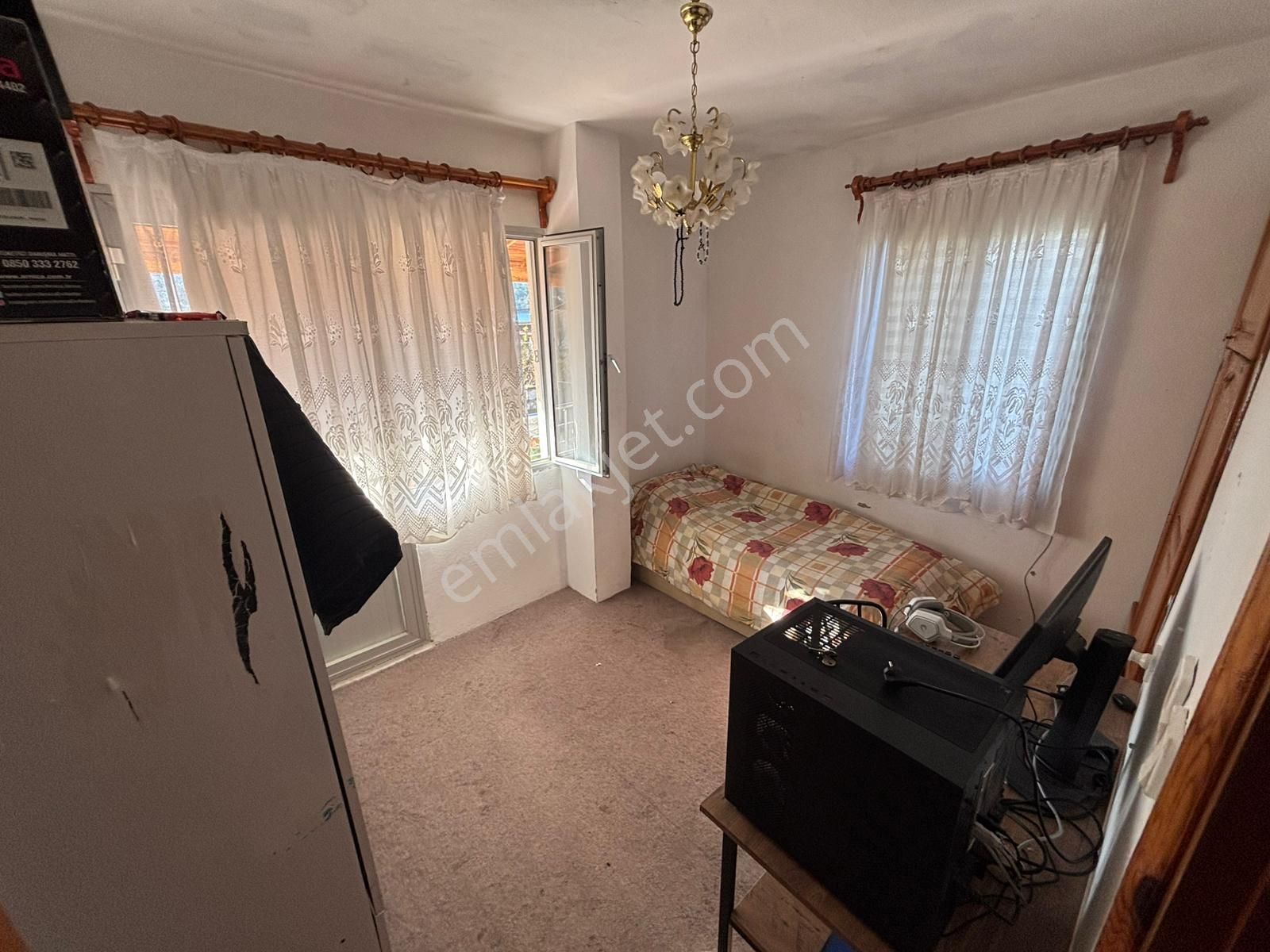 Kıyıkışlacıkta Denize 30 Metre Satılık Villa 636 M2 Arsa İçinde - Görsel 11