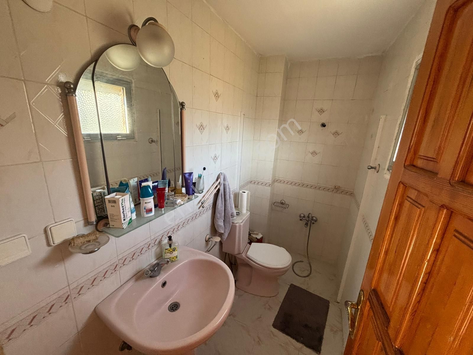 Kıyıkışlacıkta Denize 30 Metre Satılık Villa 636 M2 Arsa İçinde - Görsel 15