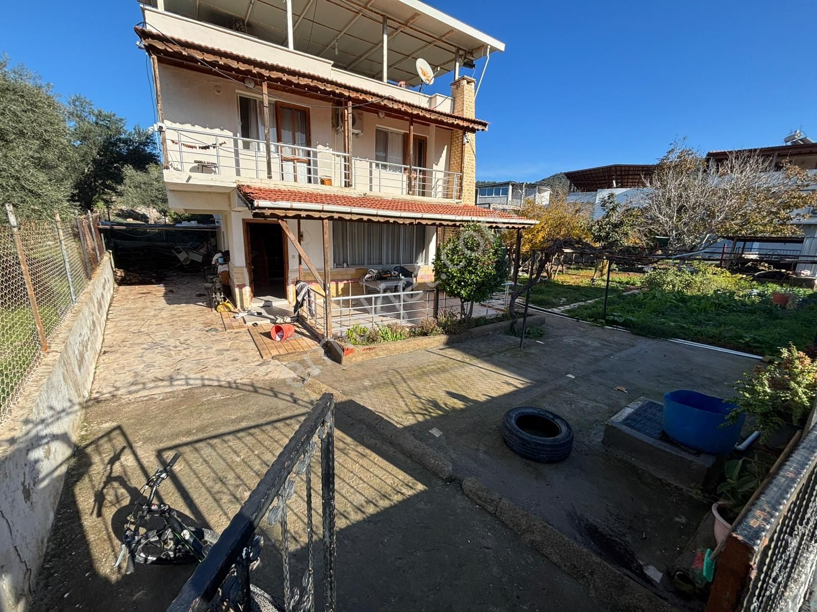 Kıyıkışlacıkta Denize 30 Metre Satılık Villa 636 M2 Arsa İçinde - Görsel 2