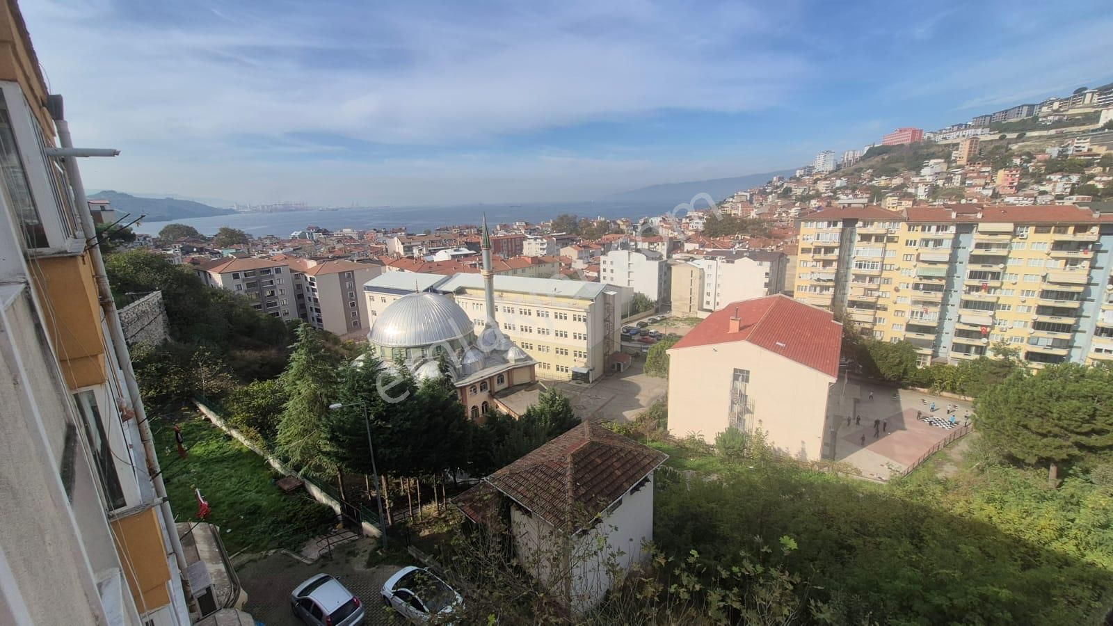 Gemlik Kayhan Mahallesinde Deniz Manzaralı Satılık Daire - Görsel 2