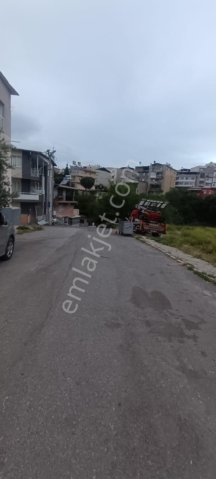Karabağlar Peker Mah. Hisseli 145 M2 Arsada Bahçeli Müstakil Ev - Görsel 11