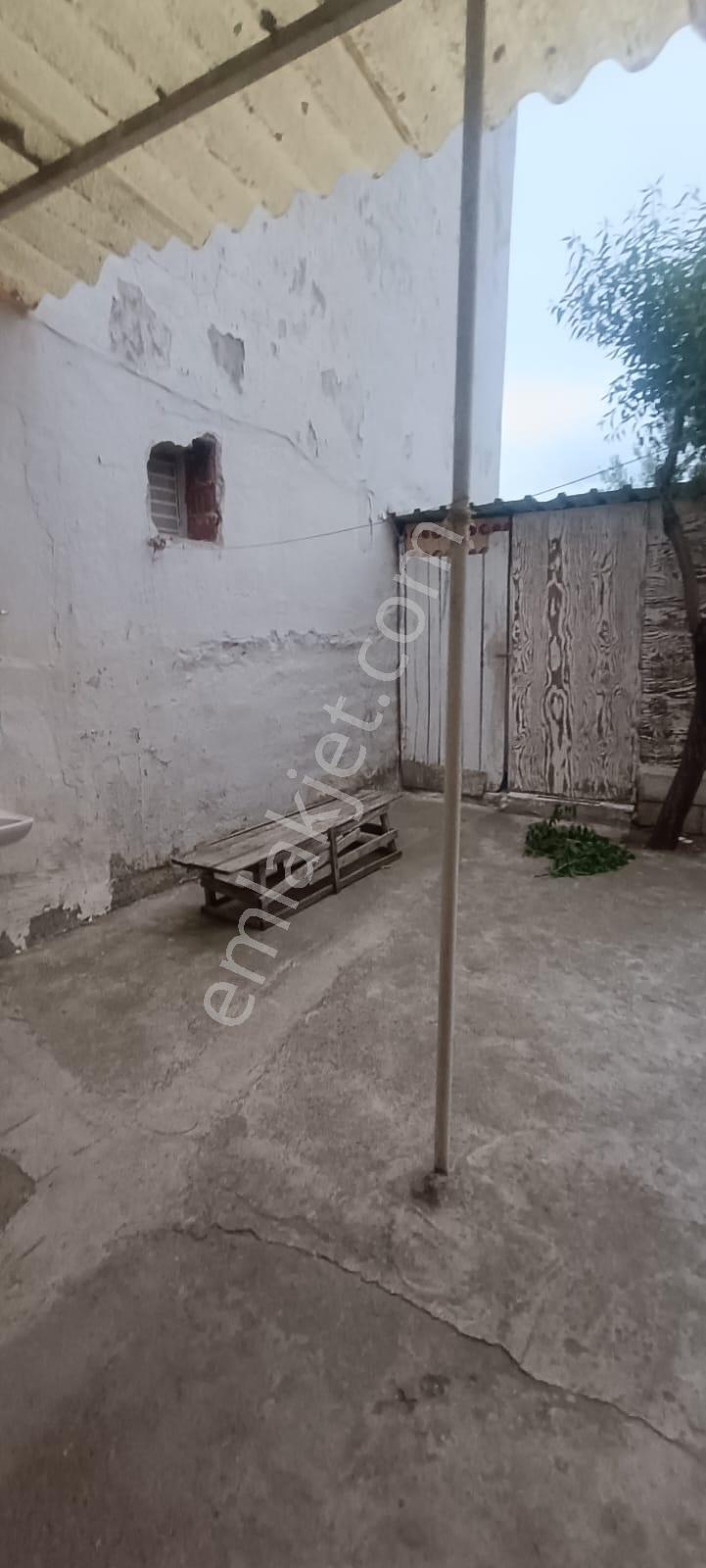 Karabağlar Peker Mah. Hisseli 145 M2 Arsada Bahçeli Müstakil Ev - Görsel 23
