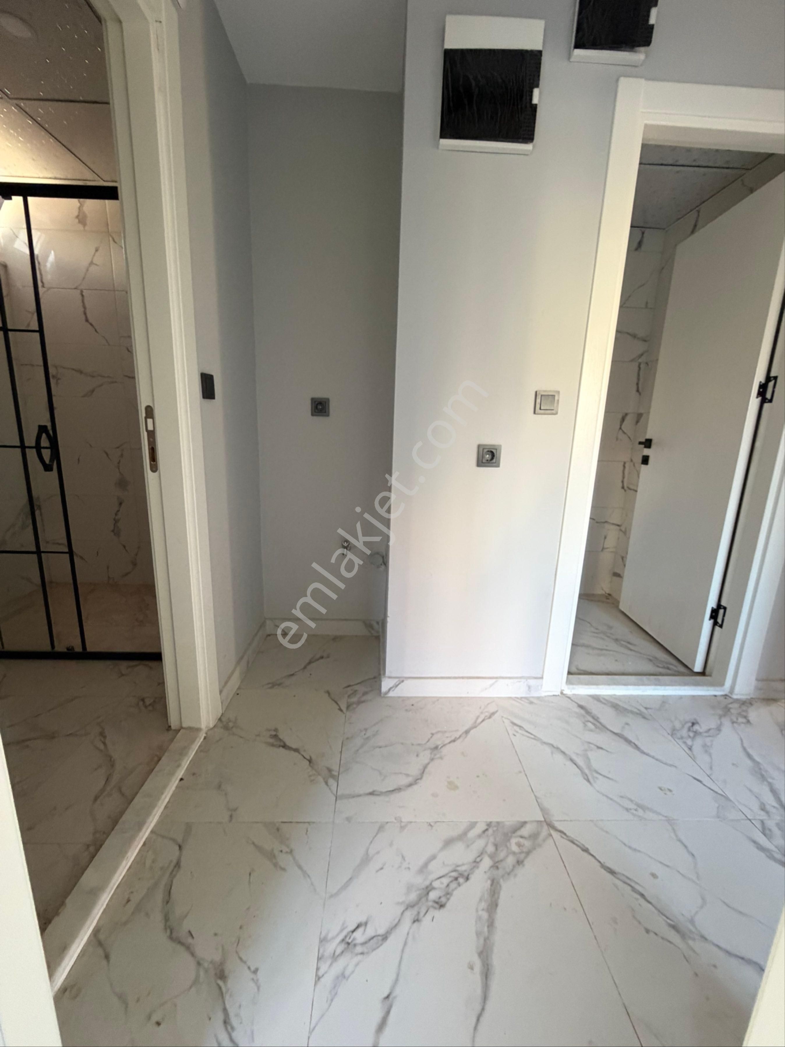 Bu Fiyatlara Kalmadı 2+1 Herşeyi Ayrı Fırsat Sıfır İskanlı Daire - Görsel 8