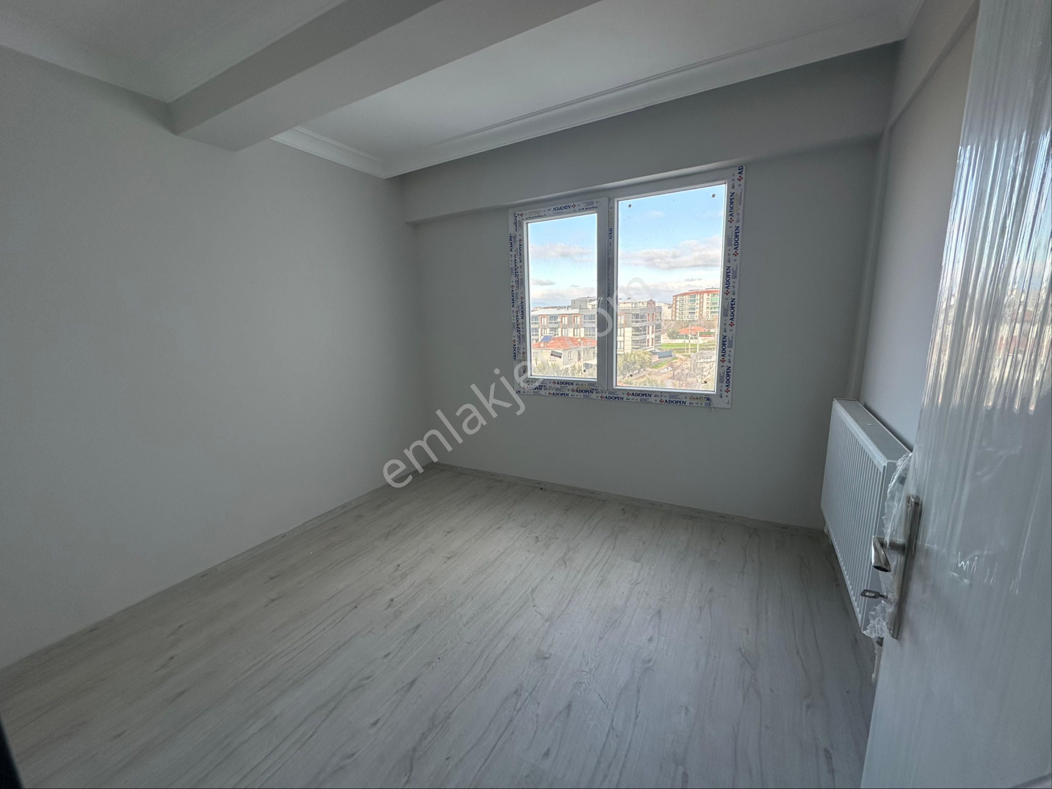 Cumhuriyet Mahallesinde Satılık 3+1 Daire - Görsel 5