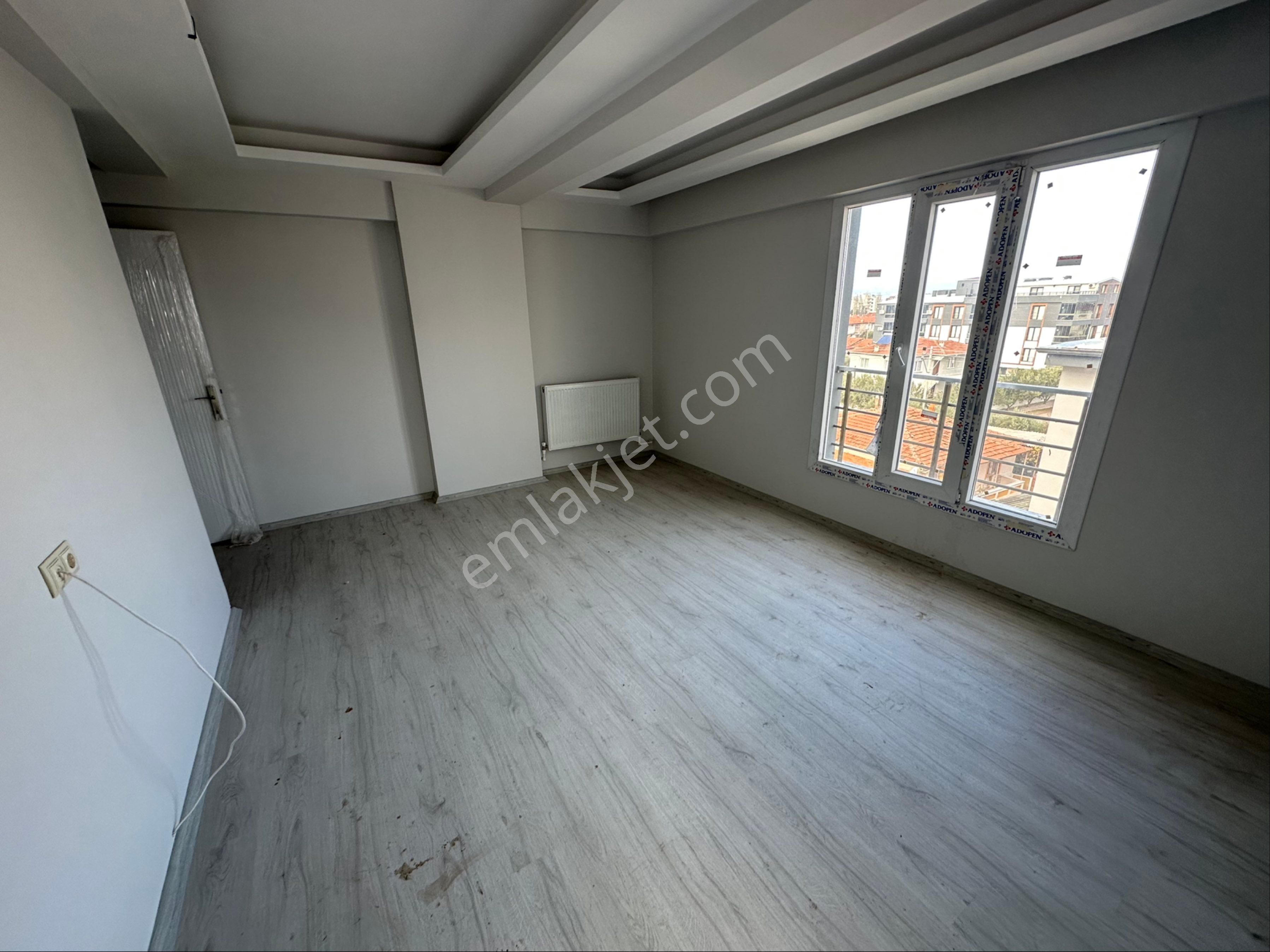 Cumhuriyet Mahallesinde Satılık 3+1 Daire - Görsel 11