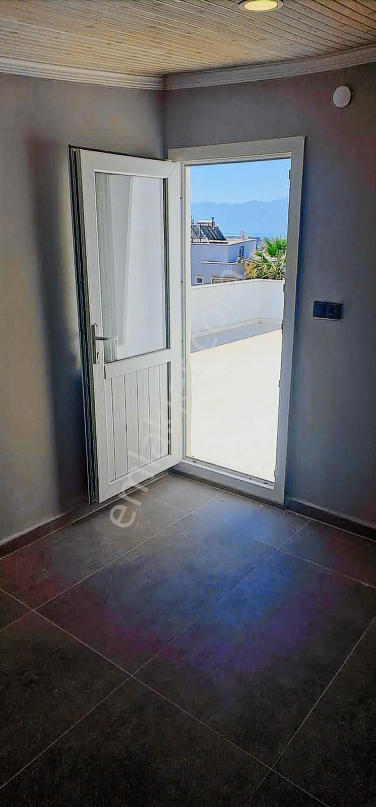 Akkaya İnşaattan Kadınlar Denizi Mevkinde Satılık 4+1 Villa - Görsel 28