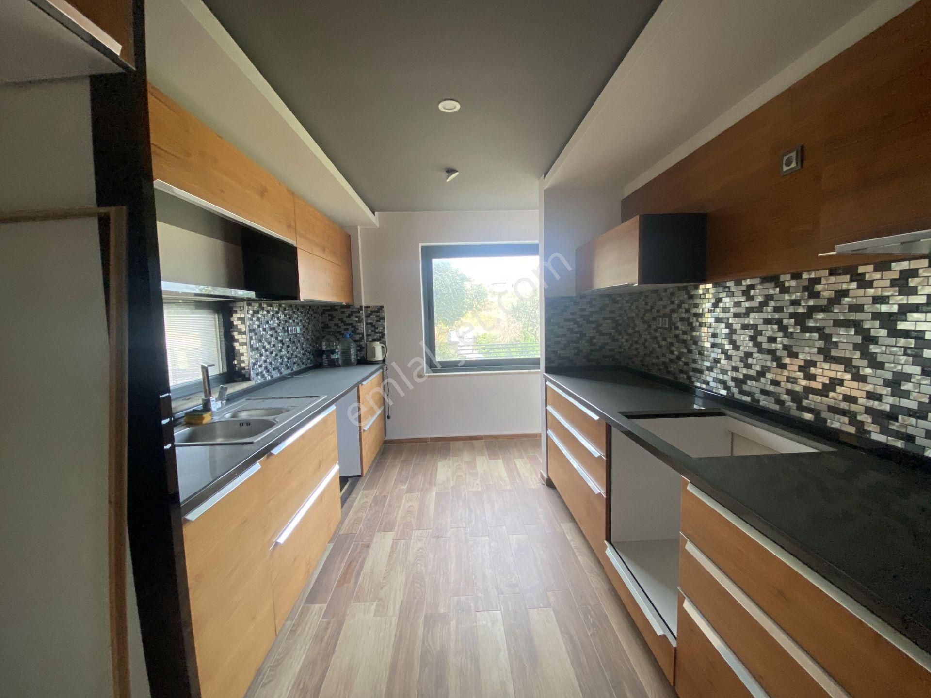 Balıkesir Ayvalık Cunda Da Satılık Muhtesem Villa.denize Sıfır. - Görsel 14