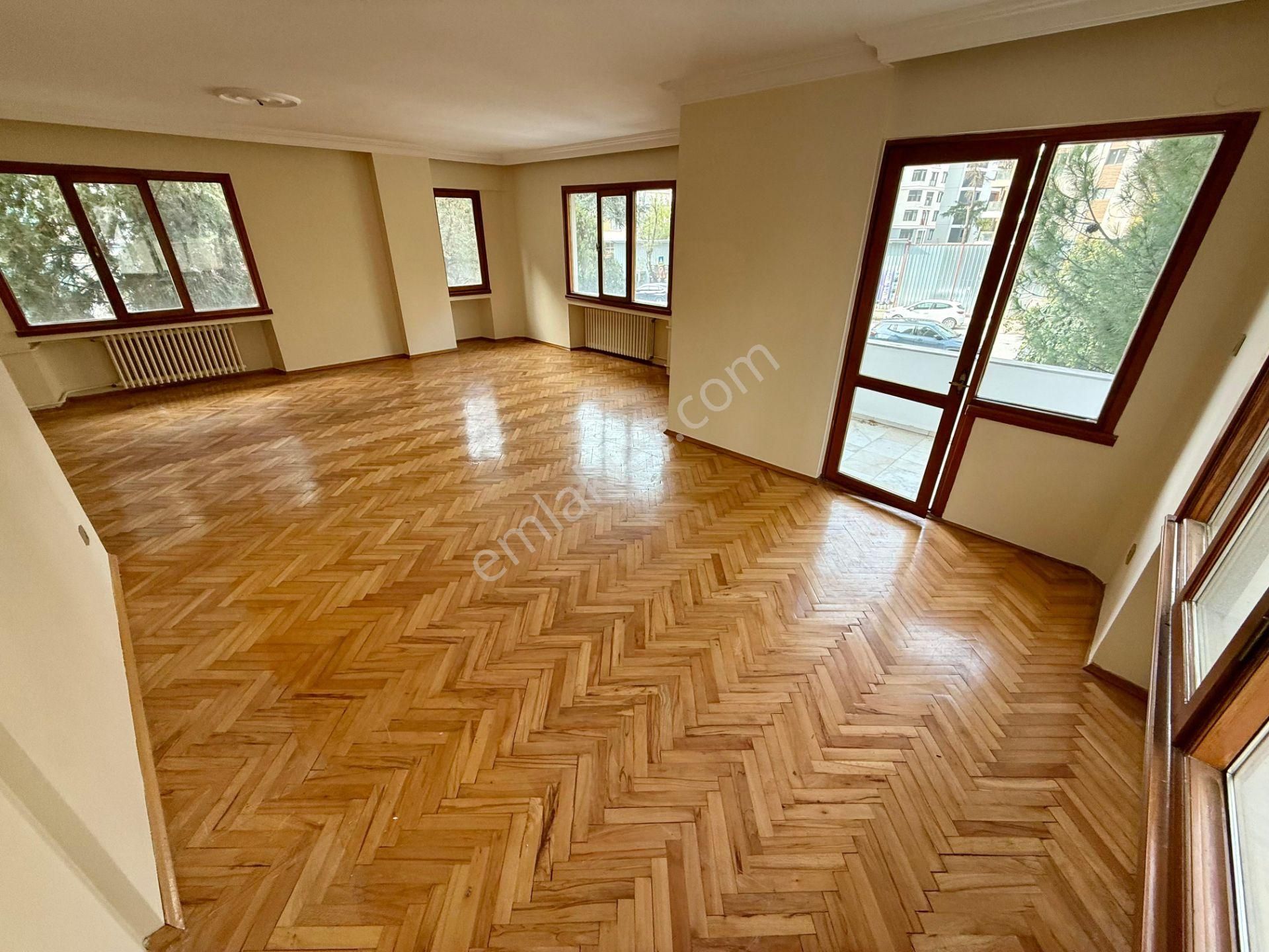 Konut Ve Ticari'den Tütüncü Mehmet Efendi Caddesine Cepheli Satılık 4+1 - Görsel 8