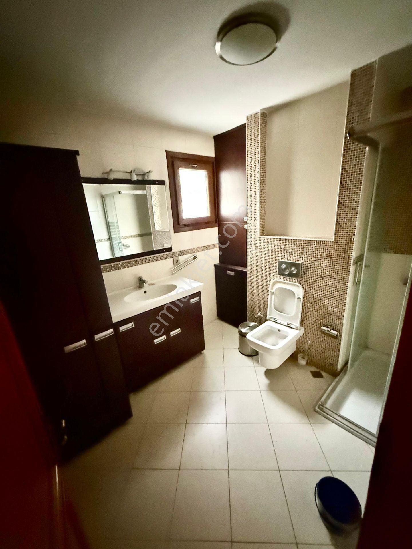 Konut Ve Ticari'den Tütüncü Mehmet Efendi Caddesine Cepheli Satılık 4+1 - Görsel 12