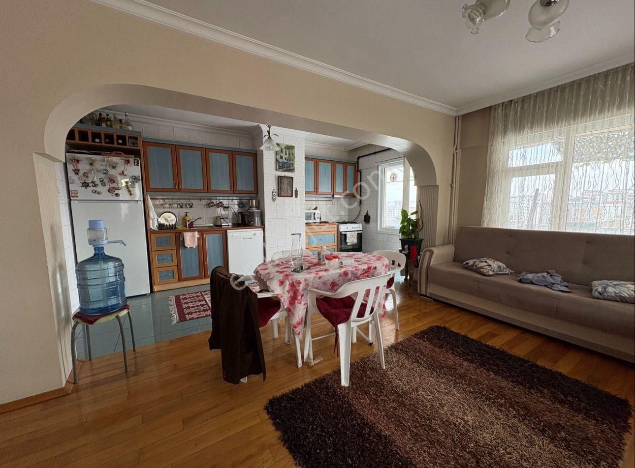 Oben'den Cihadiye Caddesinde 80m² Teras 120m² Net İç Kullanımlı - Görsel 2