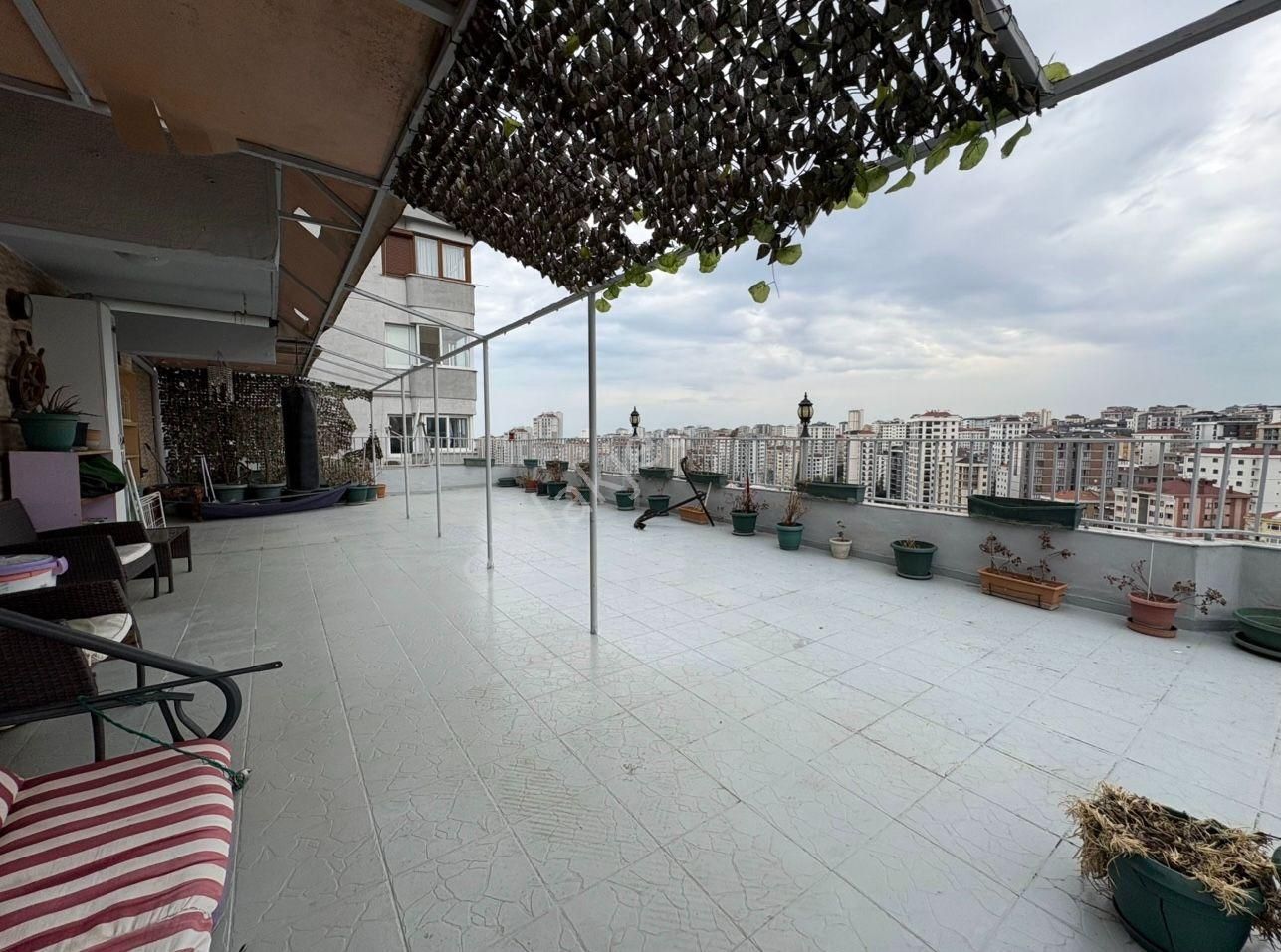 Oben'den Cihadiye Caddesinde 80m² Teras 120m² Net İç Kullanımlı - Görsel 10