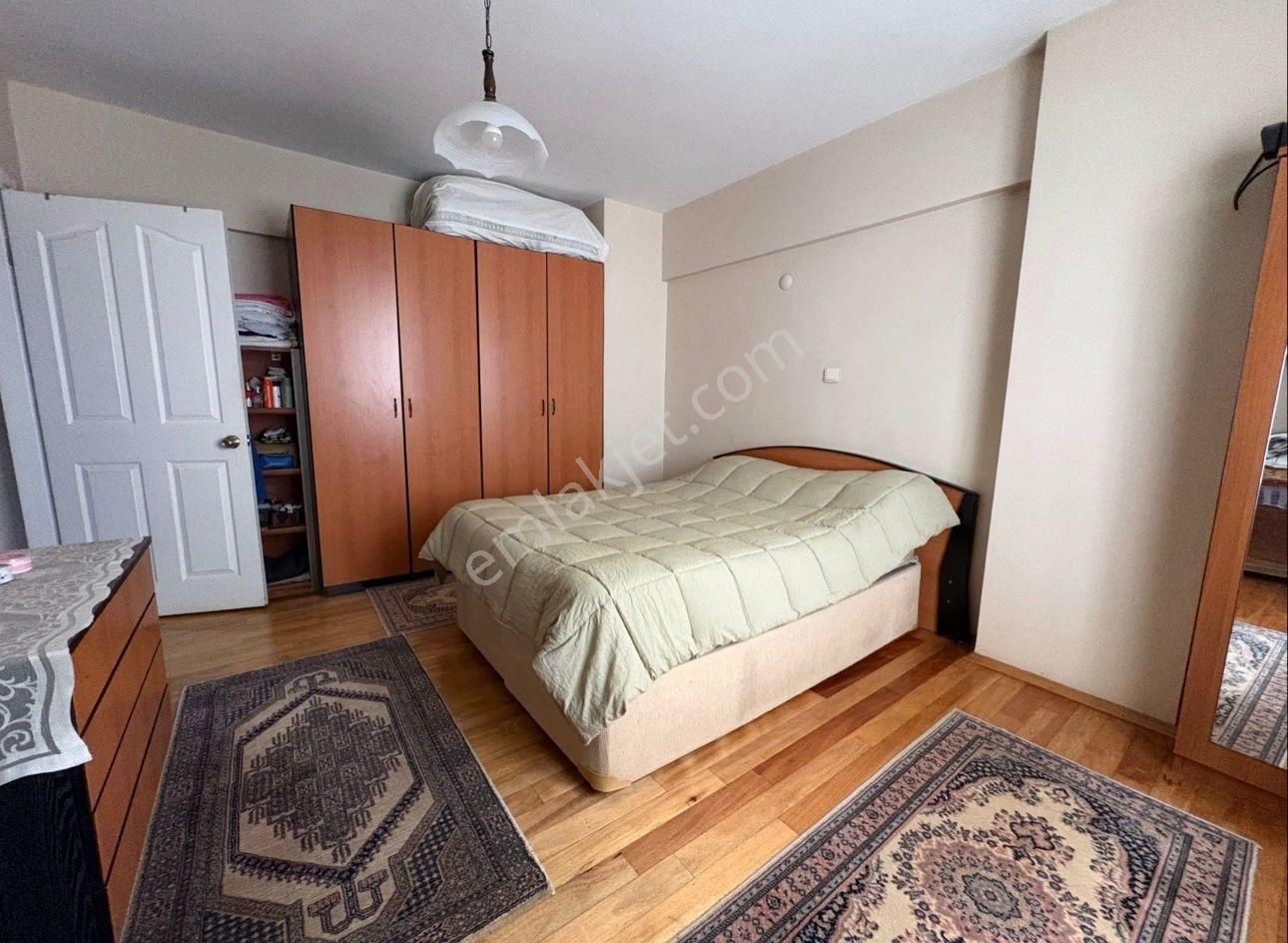 Oben'den Cihadiye Caddesinde 80m² Teras 120m² Net İç Kullanımlı - Görsel 18