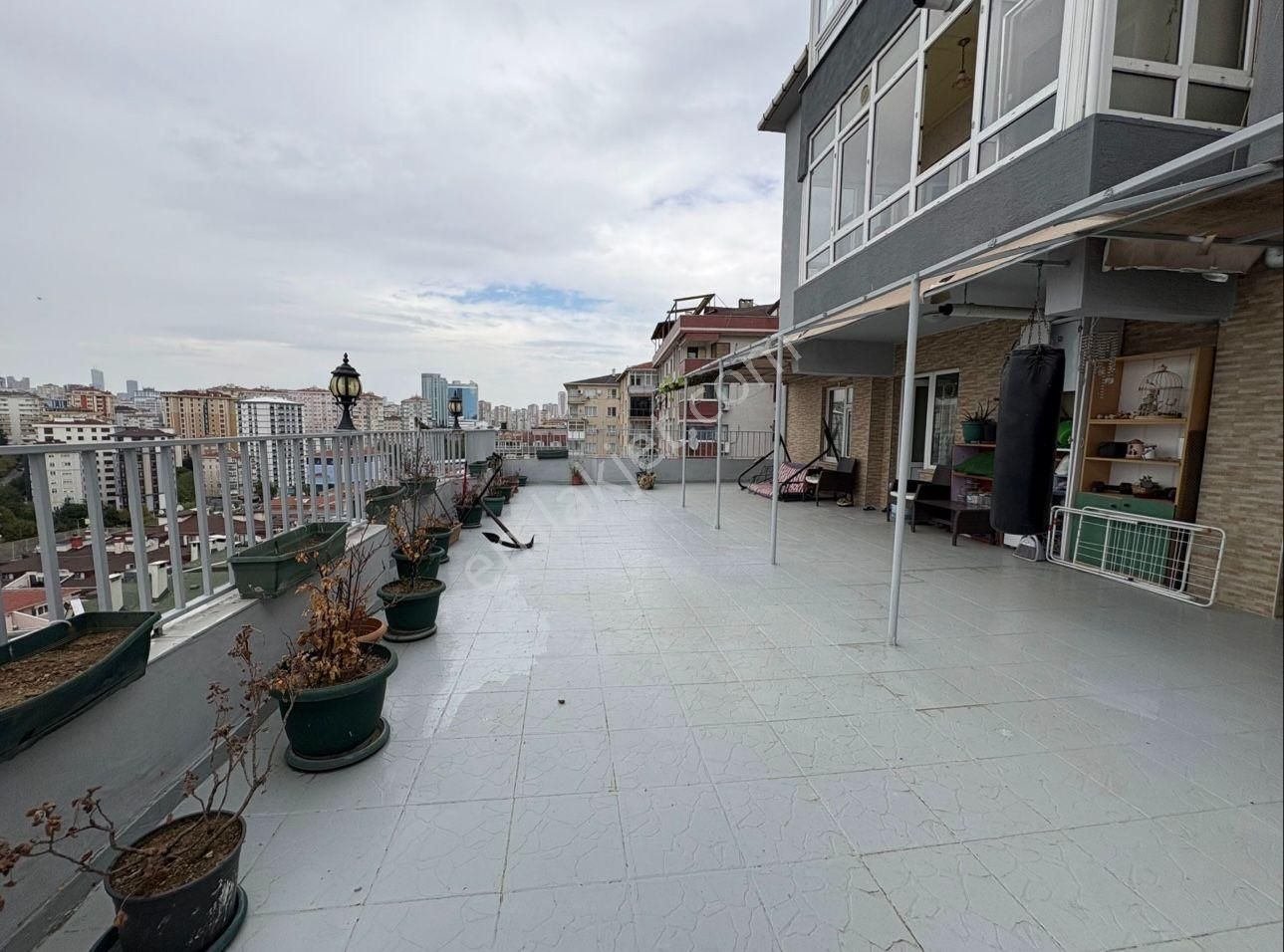 Oben'den Cihadiye Caddesinde 80m² Teras 120m² Net İç Kullanımlı - Görsel 12