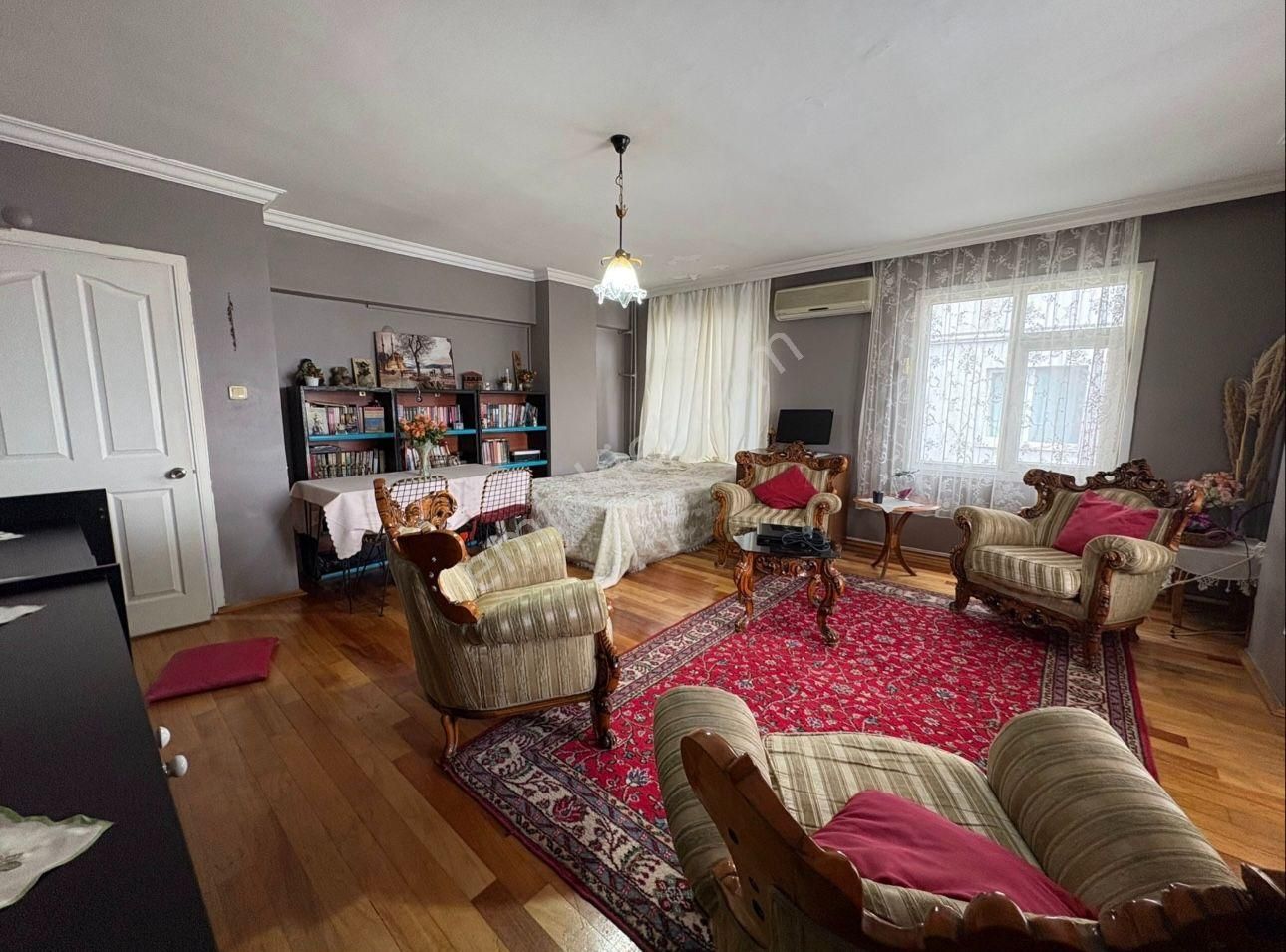 Oben'den Cihadiye Caddesinde 80m² Teras 120m² Net İç Kullanımlı - Görsel 16