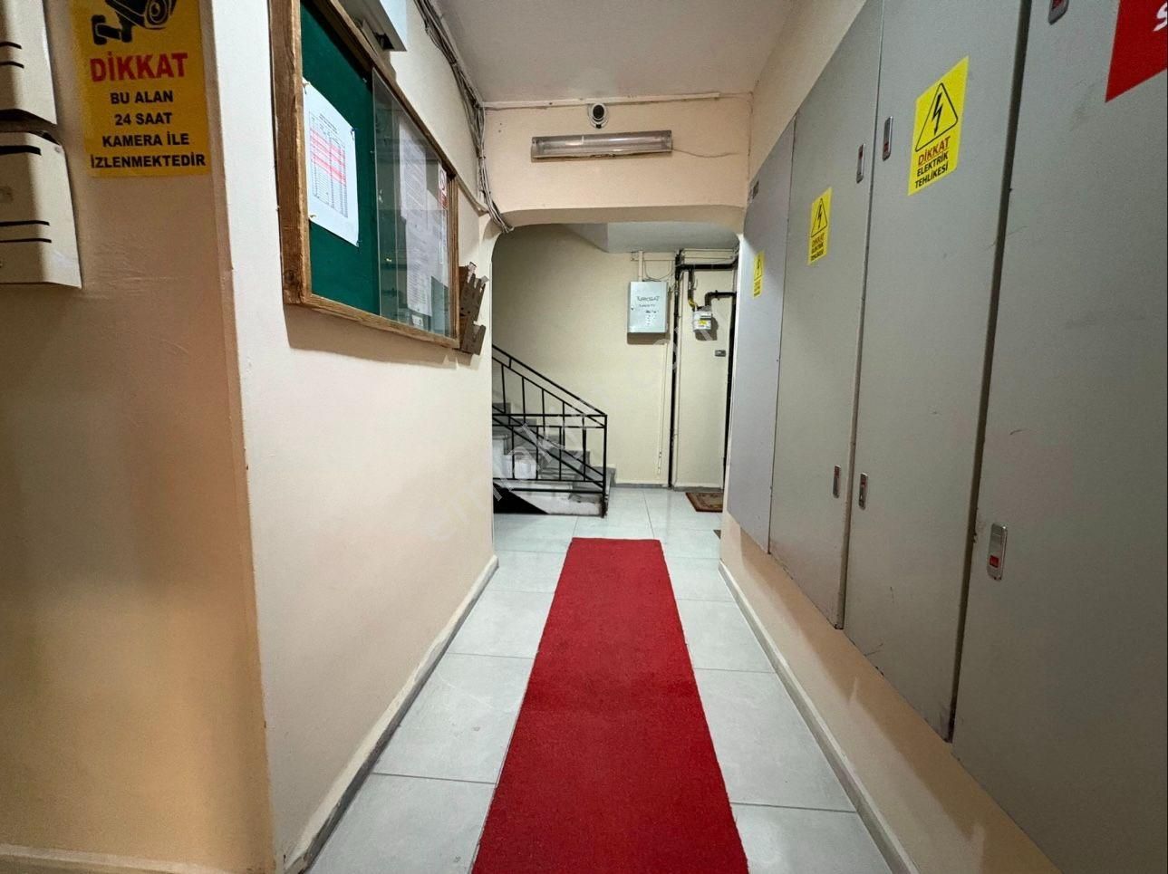 Oben'den Cihadiye Caddesinde 80m² Teras 120m² Net İç Kullanımlı - Görsel 28