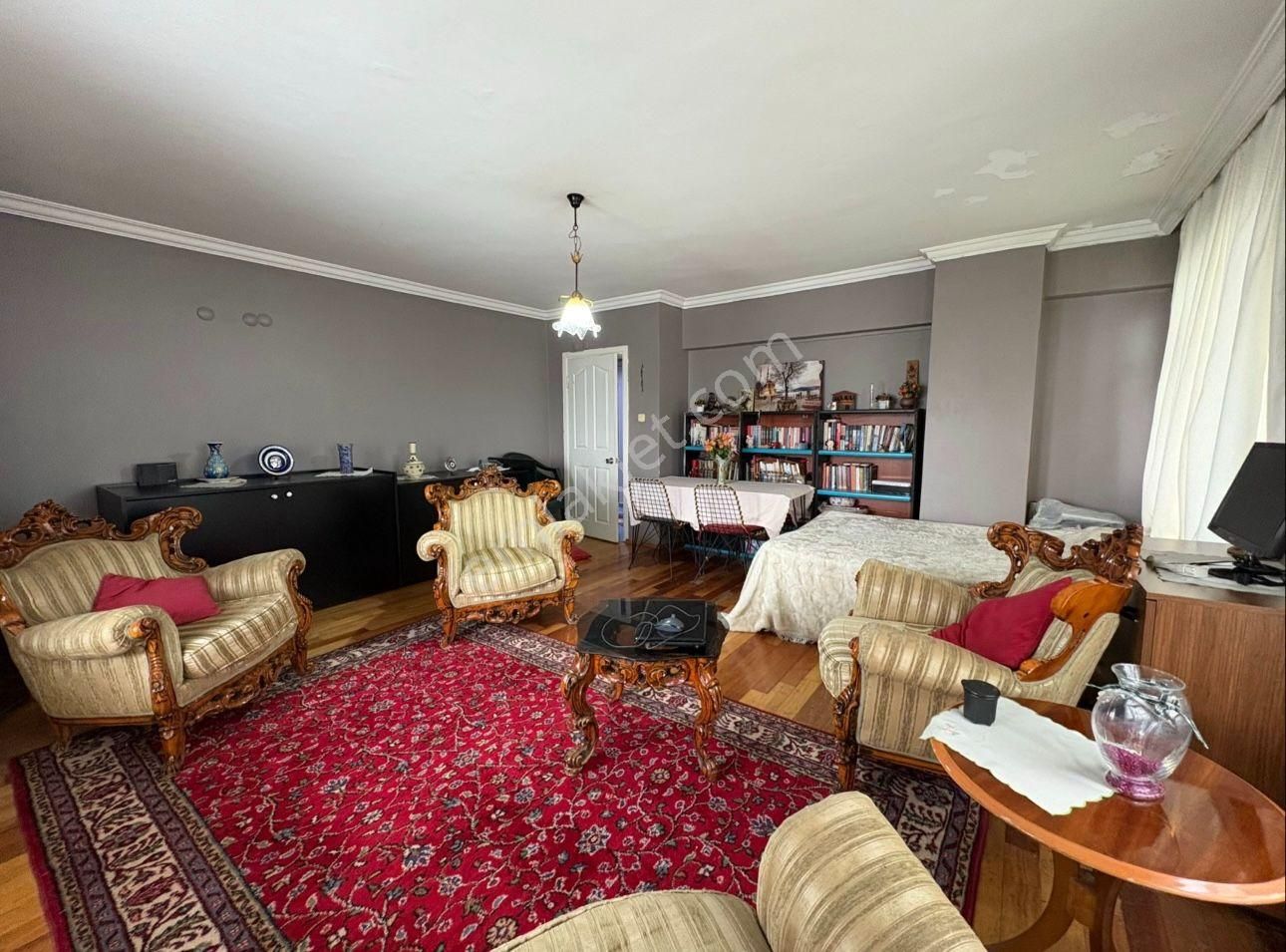 Oben'den Cihadiye Caddesinde 80m² Teras 120m² Net İç Kullanımlı - Görsel 15