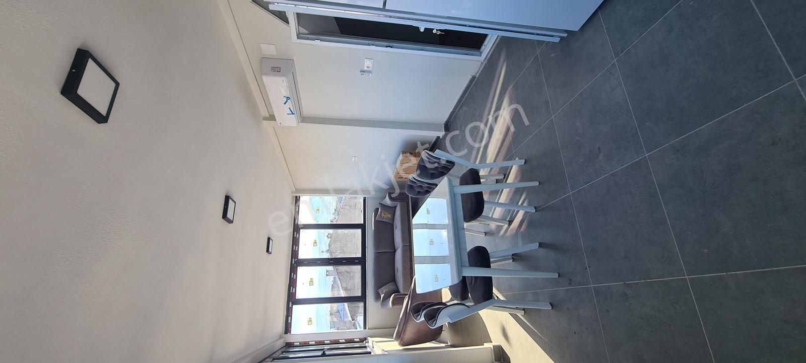 İnegöl Merkezde Kiralık 1+1 Eşyalı Asansörlü Daire - Görsel 8