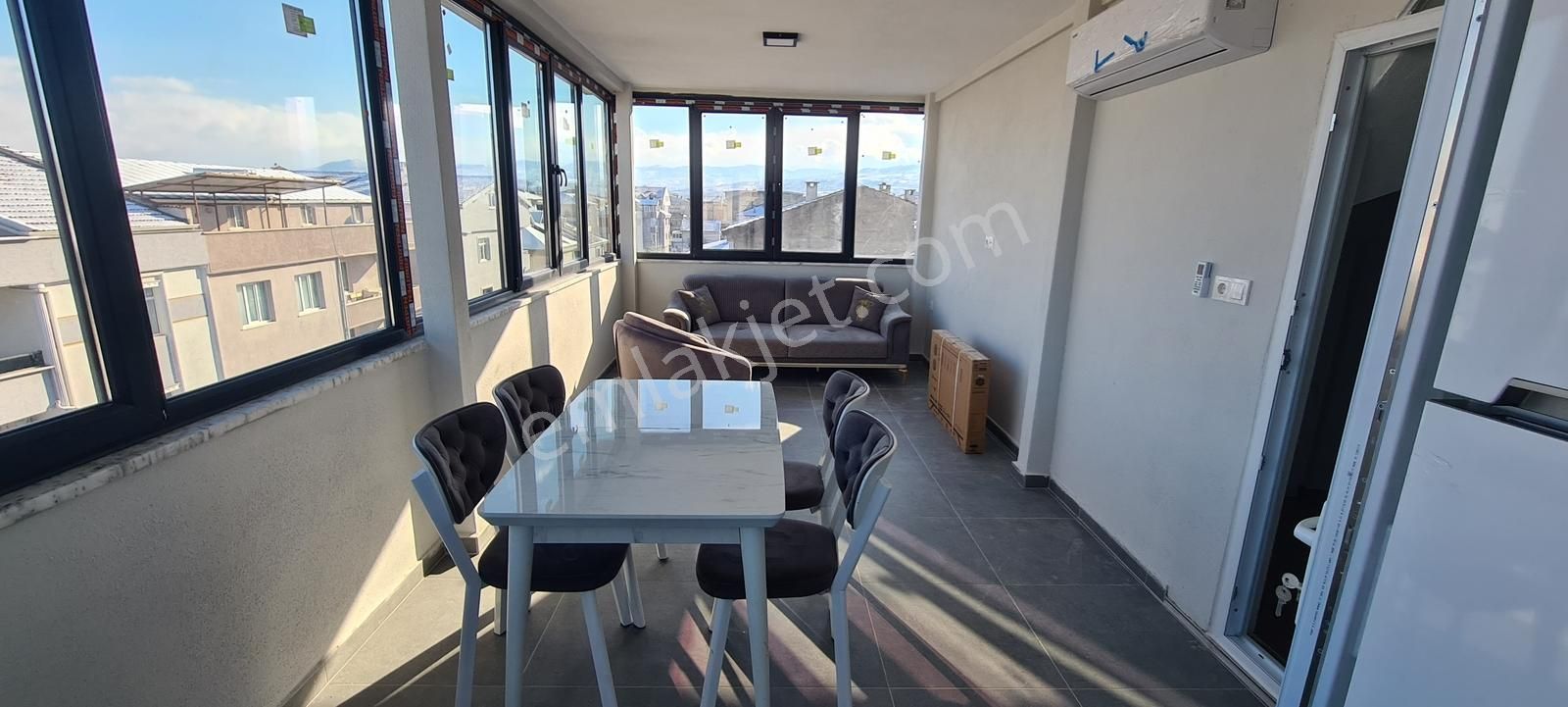 İnegöl Merkezde Kiralık 1+1 Eşyalı Asansörlü Daire - Görsel 16