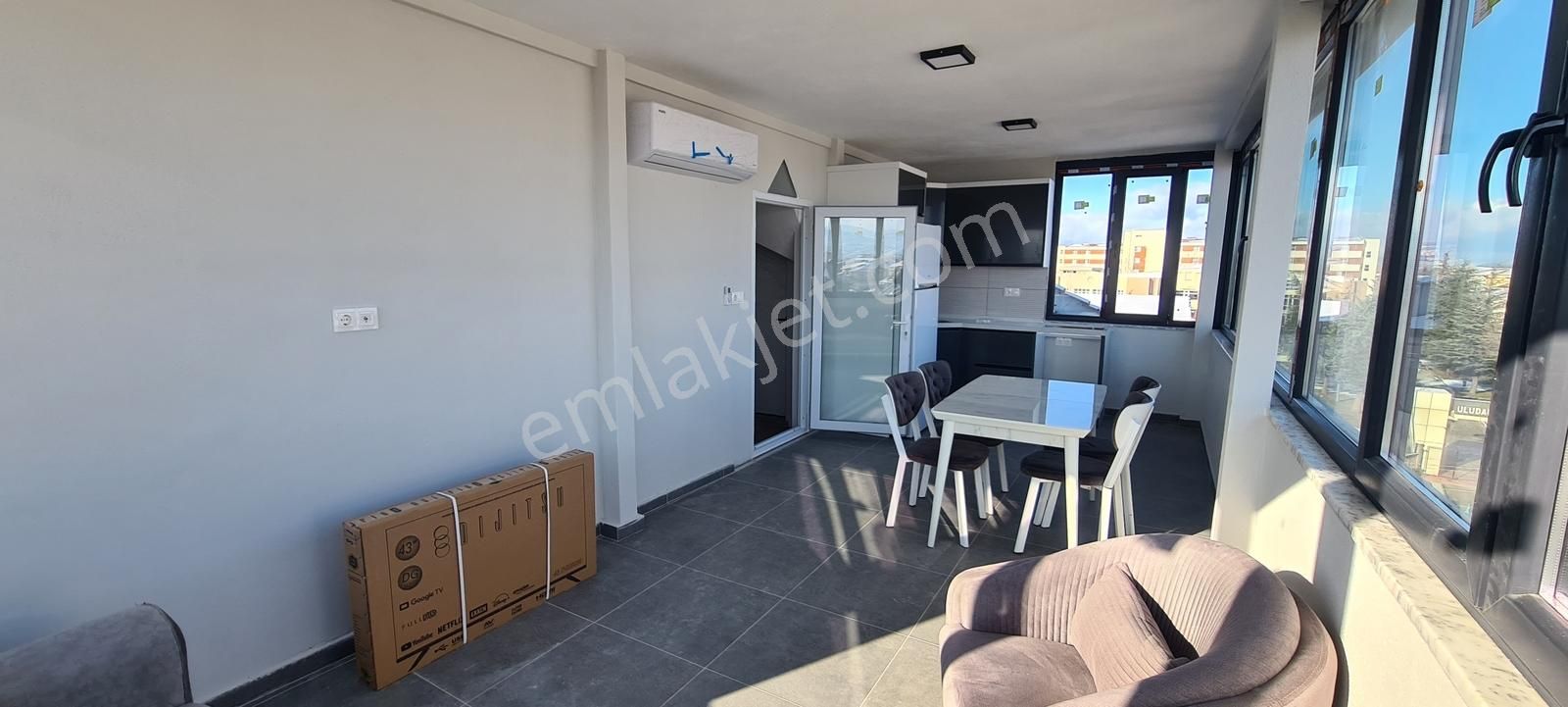 İnegöl Merkezde Kiralık 1+1 Eşyalı Asansörlü Daire - Görsel 12