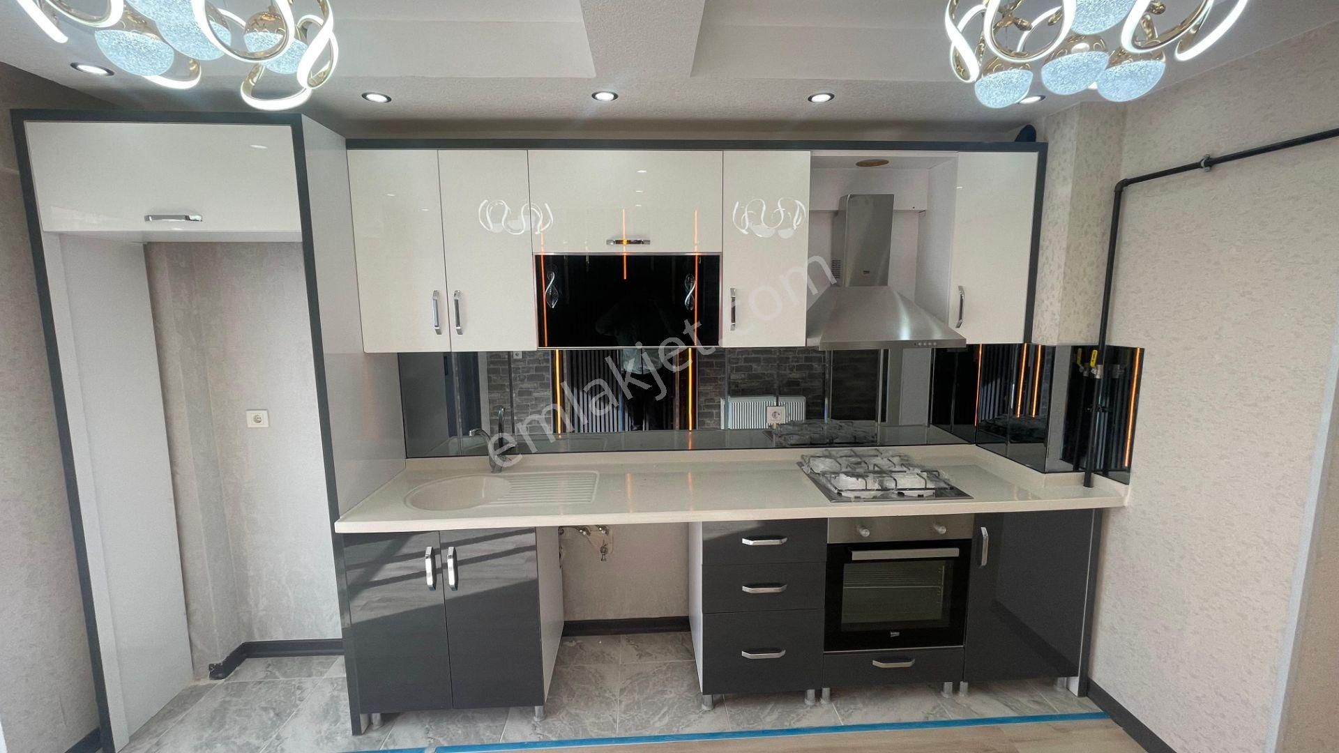 **karakaya`da 3+1 Merkezi Konumlu Yılın İlk Fırsatı!!** - Görsel 8