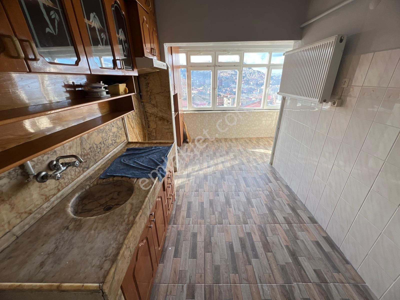 Yalı Gayrimenkul'den Merkezi Konum Deniz Manzaralı 3+1 Daire - Görsel 6