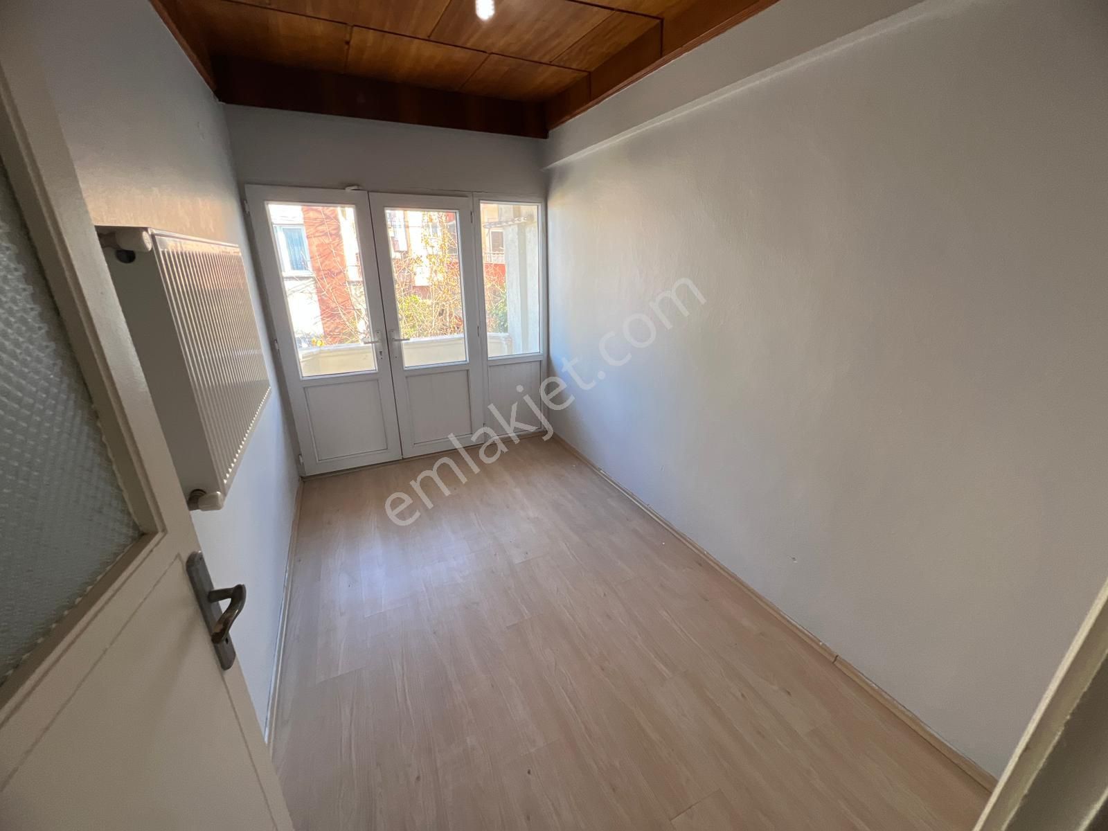 Yalı Gayrimenkul'den Merkezi Konum Deniz Manzaralı 3+1 Daire - Görsel 14