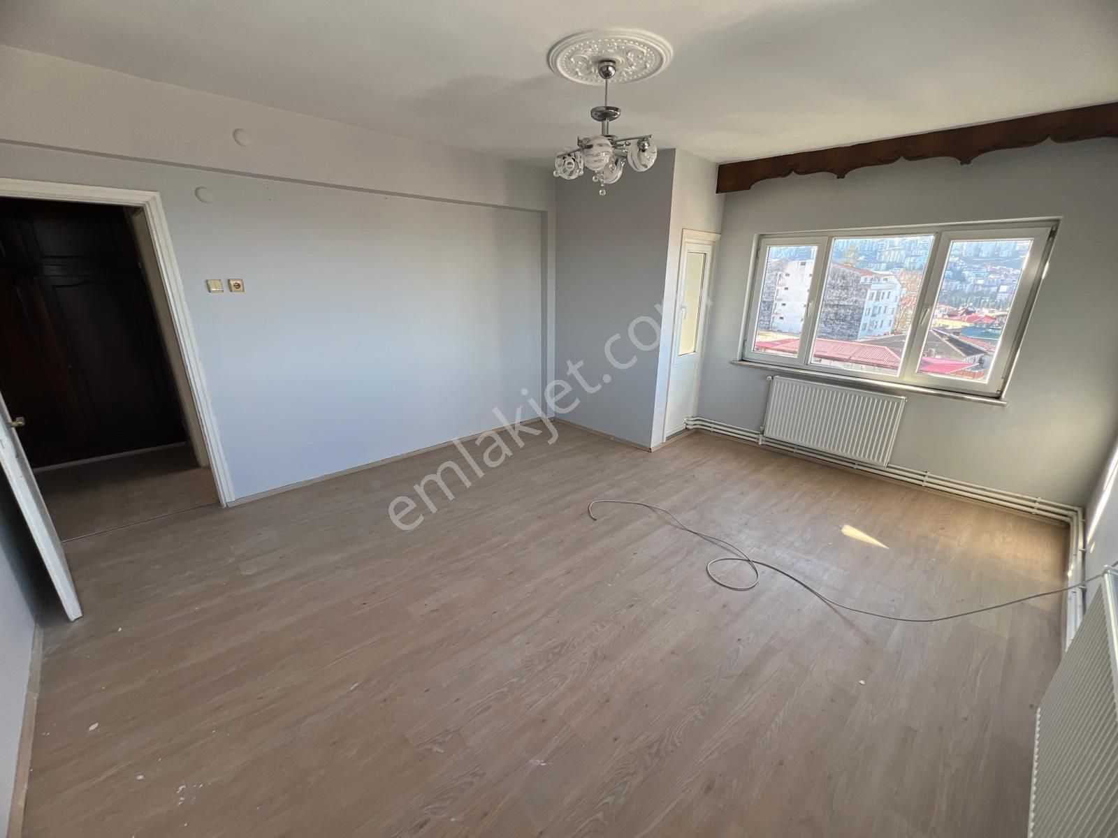 Yalı Gayrimenkul'den Merkezi Konum Deniz Manzaralı 3+1 Daire - Görsel 4