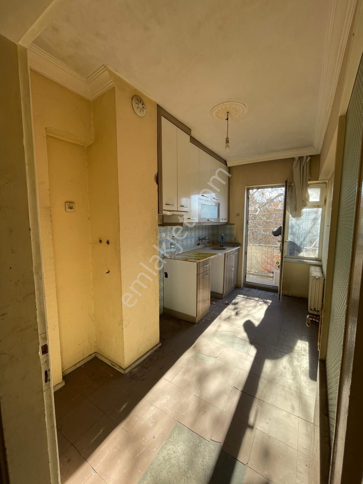 Afyon Üçok Emlaktan Dumlupınar Mah Satılık 2+1 Fırsat Daire - Görsel 8