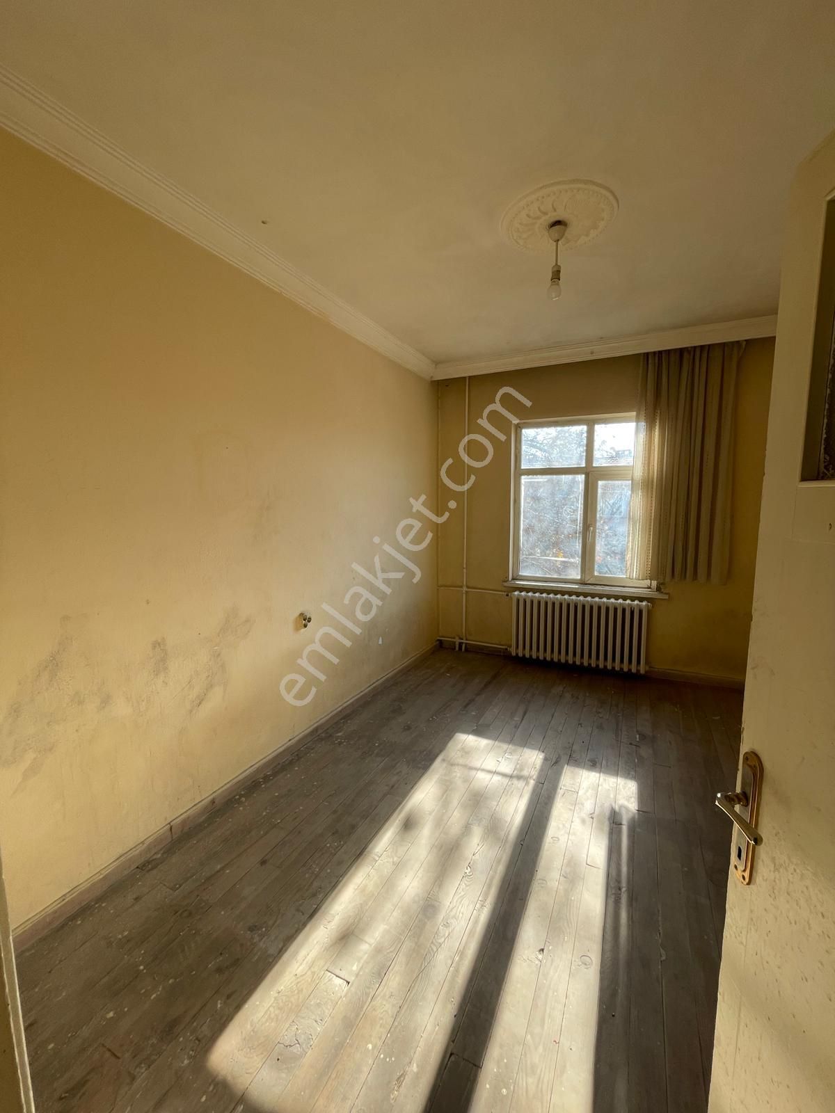 Afyon Üçok Emlaktan Dumlupınar Mah Satılık 2+1 Fırsat Daire - Görsel 15