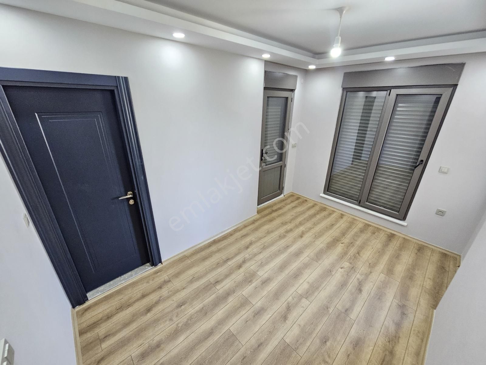 Eu Gayrimenkulden Şömineli Denize Yakın 4+1 Villa - Görsel 27