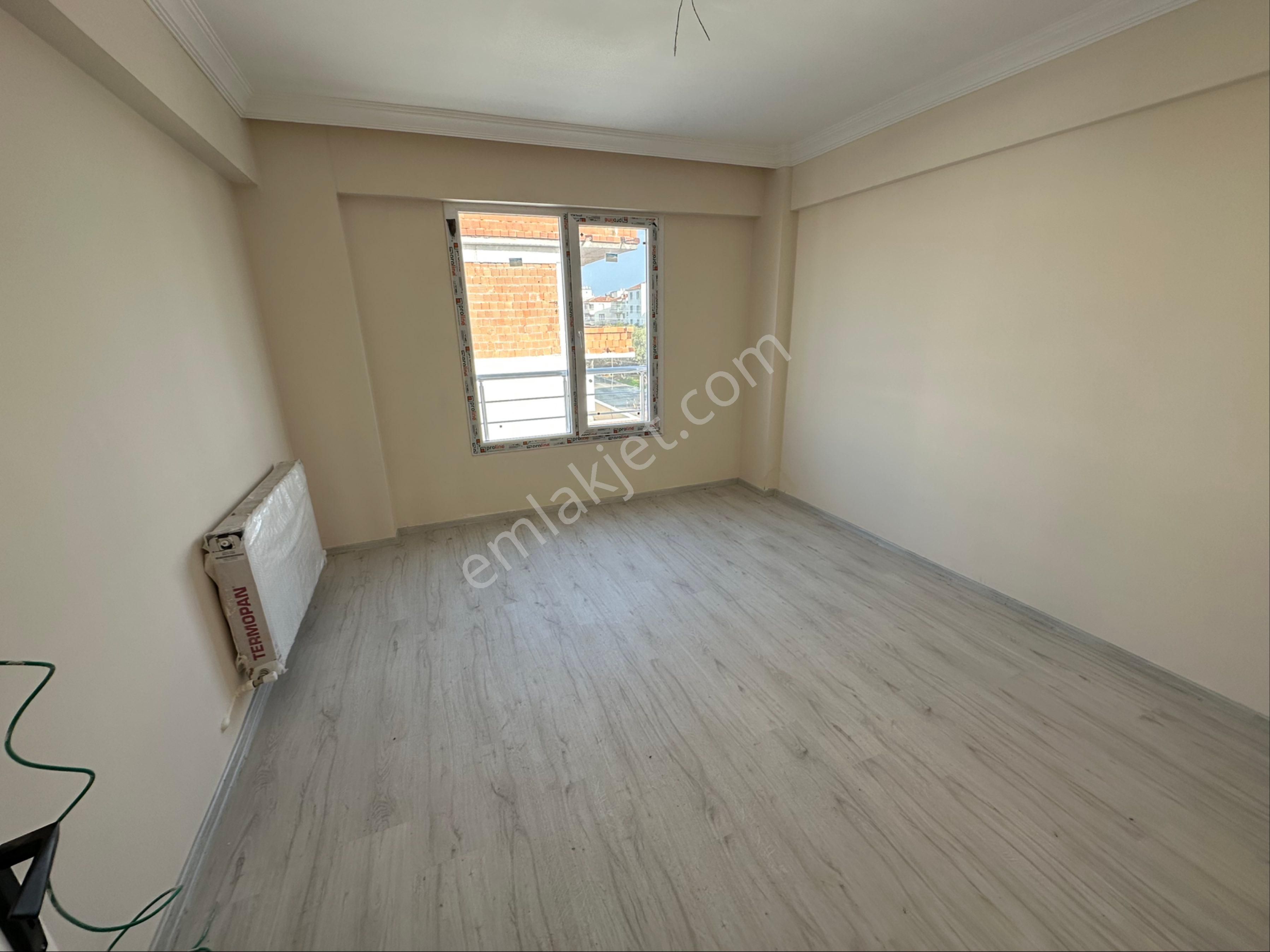 Cumhuriyette Satılık Hesaplı Ara Kat - Görsel 5