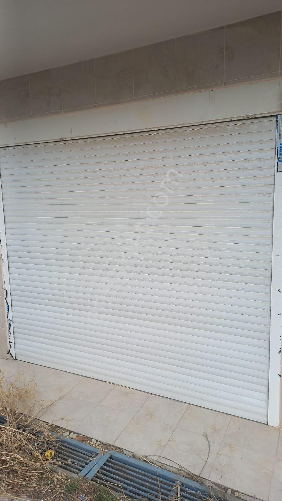 Kiralık Depo Araç Garajı İçin Düz Giriş