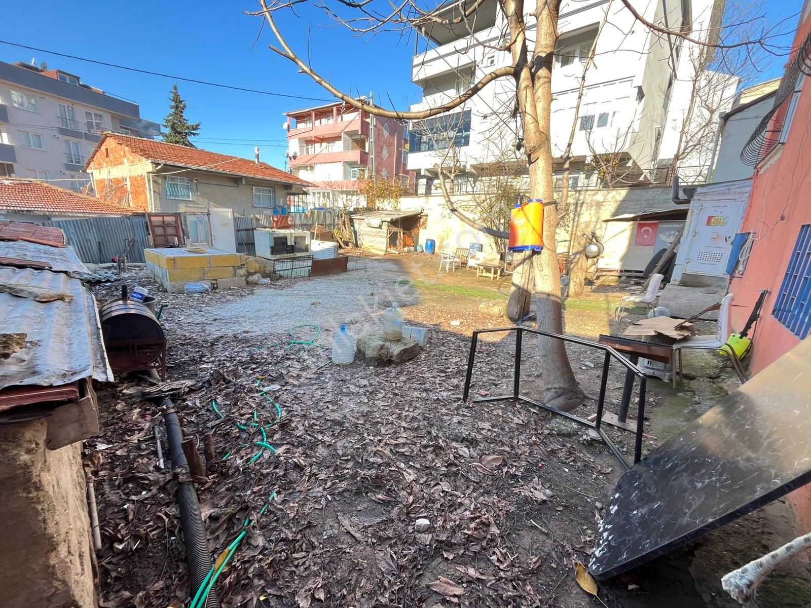 Ahmet Yesevi'de Konut İmarlı Tek Tapulu 205m Satılık Arsa - Görsel 8